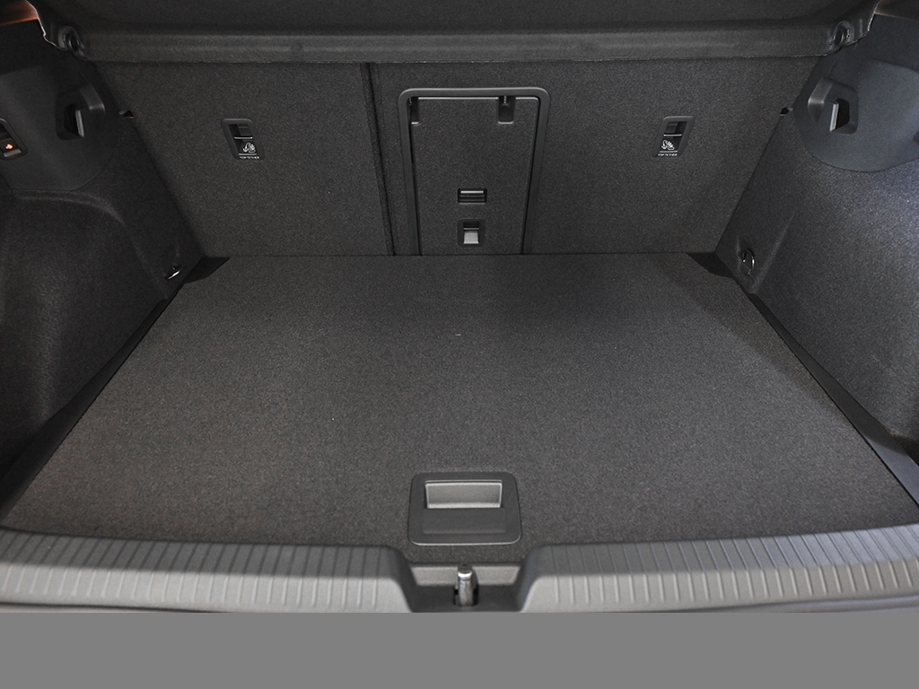 Volkswagen Golf 1.5 R-LINE DSG
