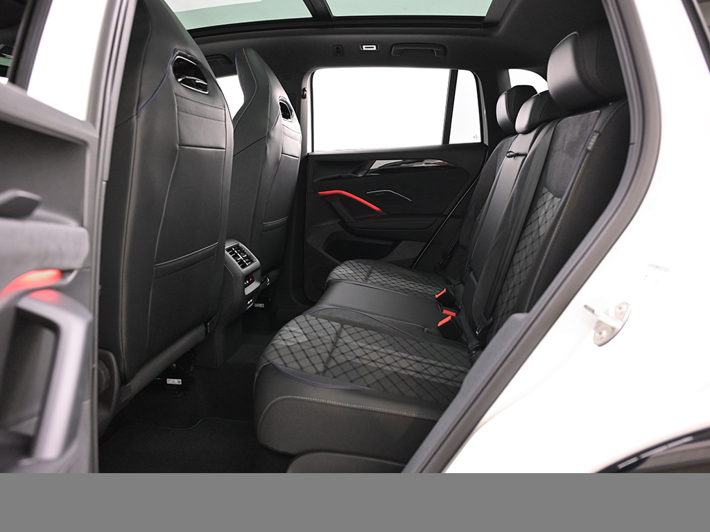 Volkswagen Tiguan 1.5 eTSI R-LINE DSG