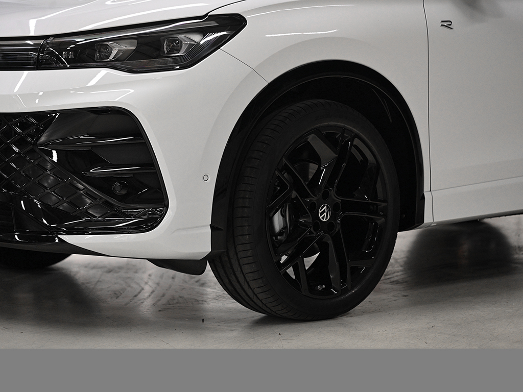 Volkswagen Tiguan 1.5 eTSI R-LINE DSG