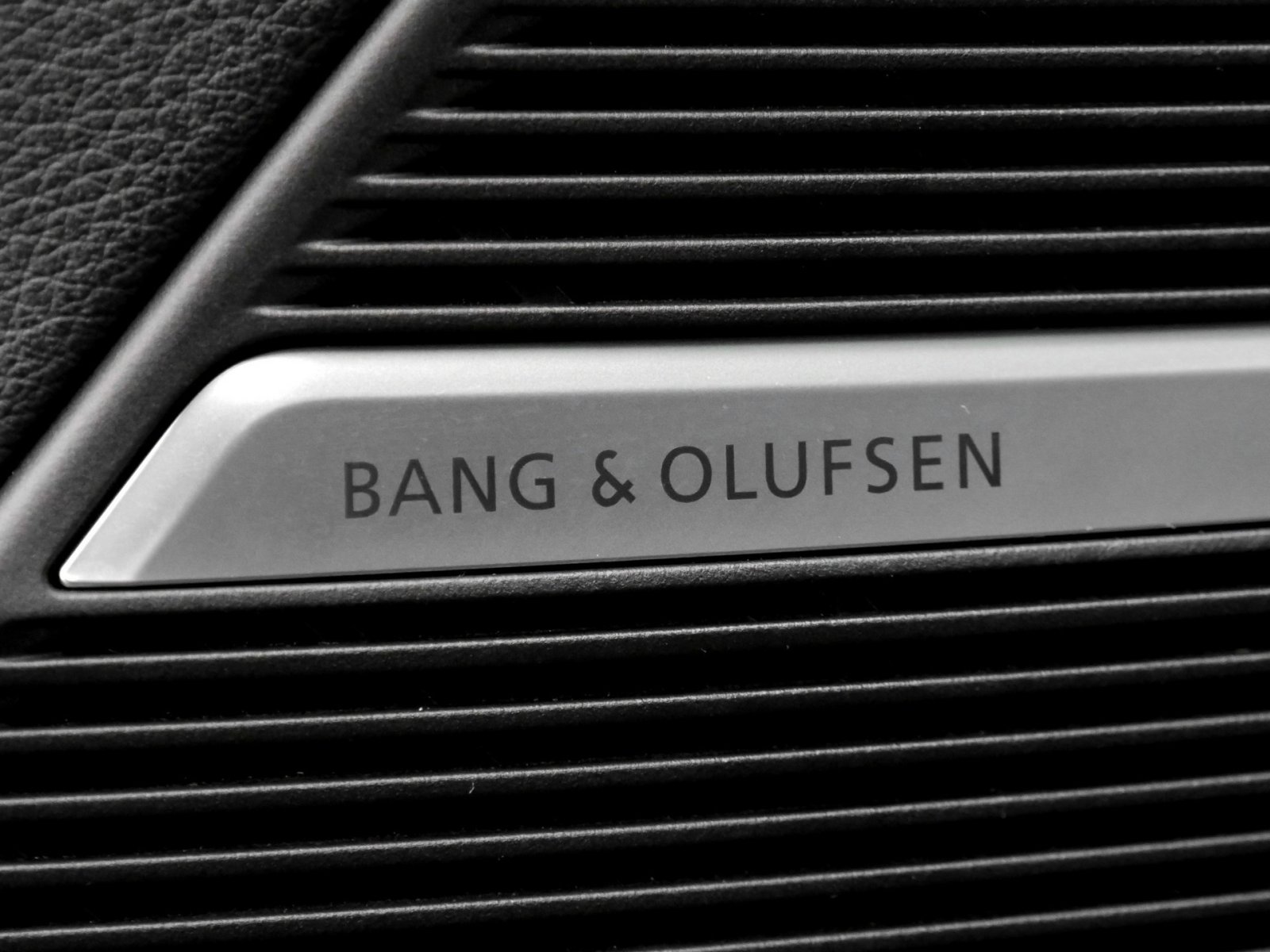 Audi SQ7 TFSI quattro tiptronic AHK PANO B&O LM22