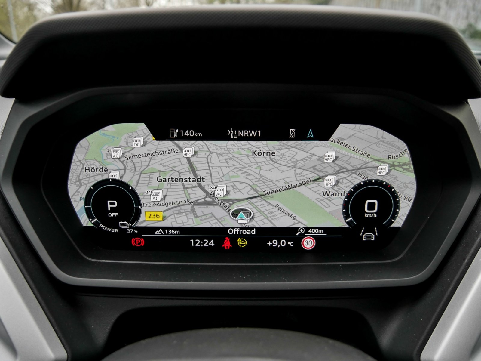 Audi Q4 e-tron Sportback 40 BLACKPAK AHK CAM ACC LM19