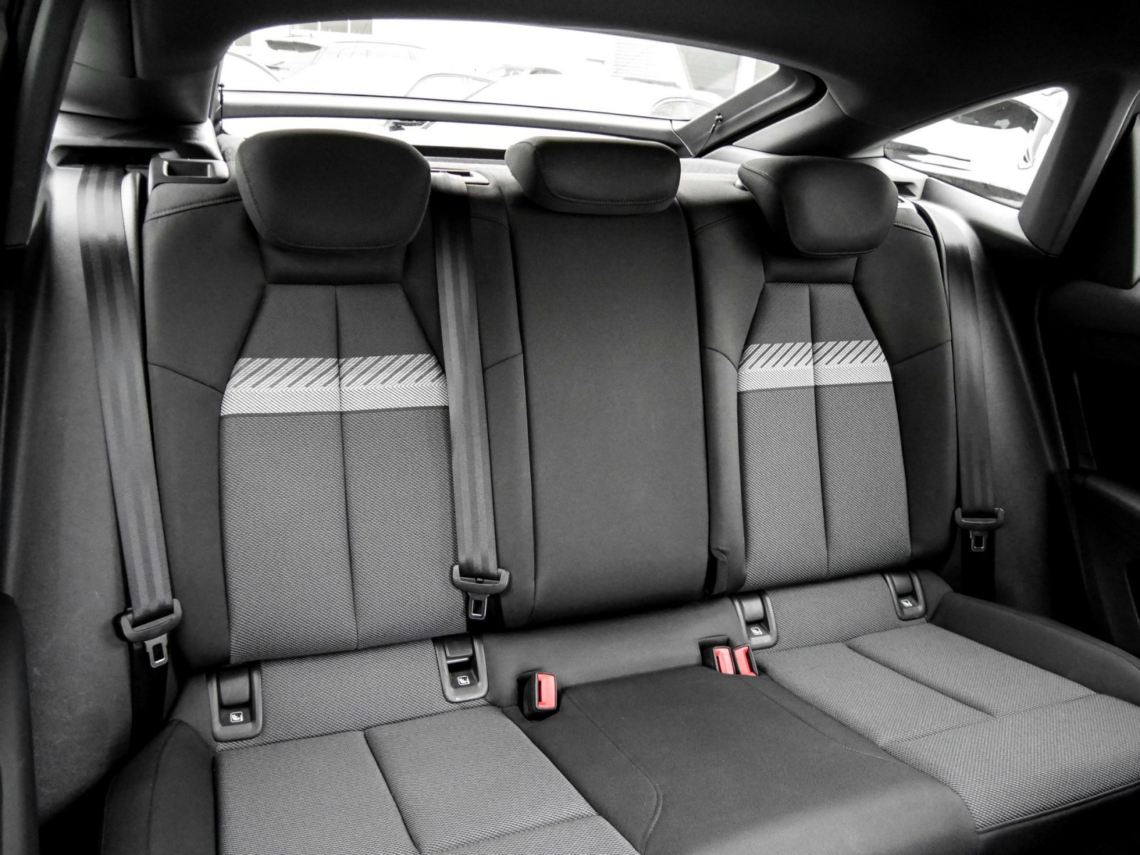 Audi Q4 e-tron Sportback 40 BLACKPAK AHK CAM ACC LM19
