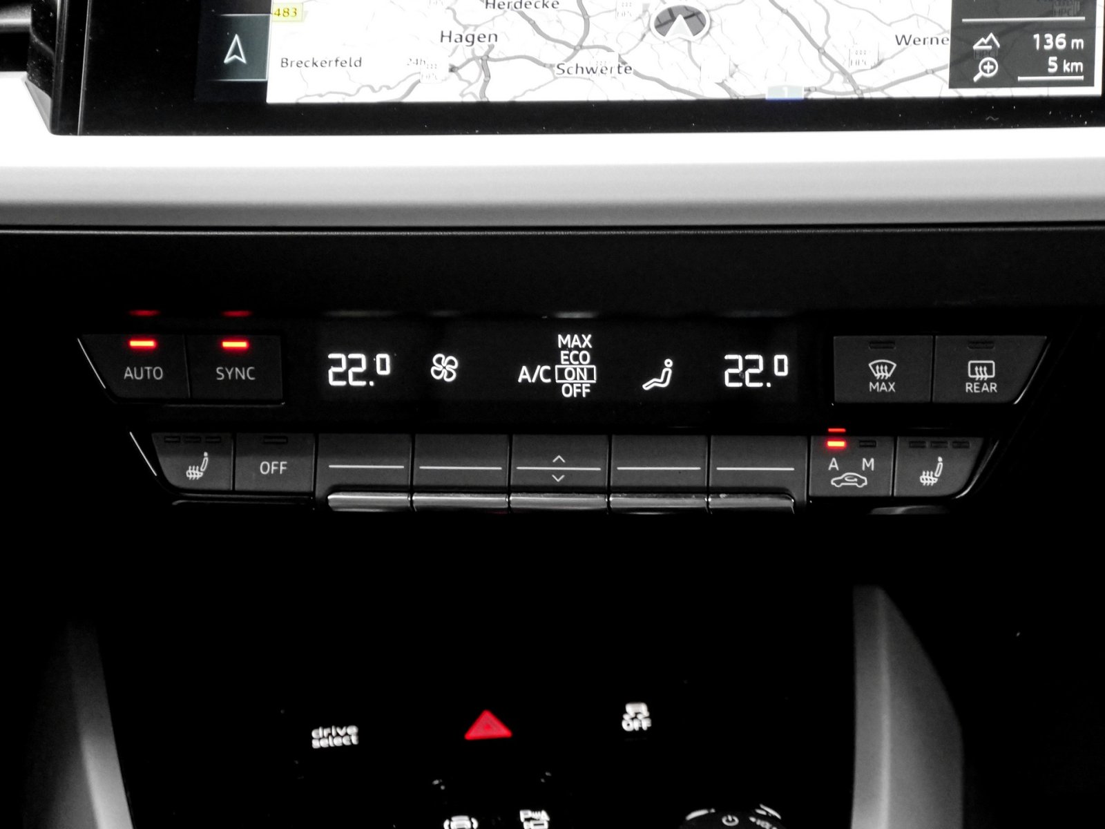 Audi Q4 e-tron Sportback 40 BLACKPAK AHK CAM ACC LM19