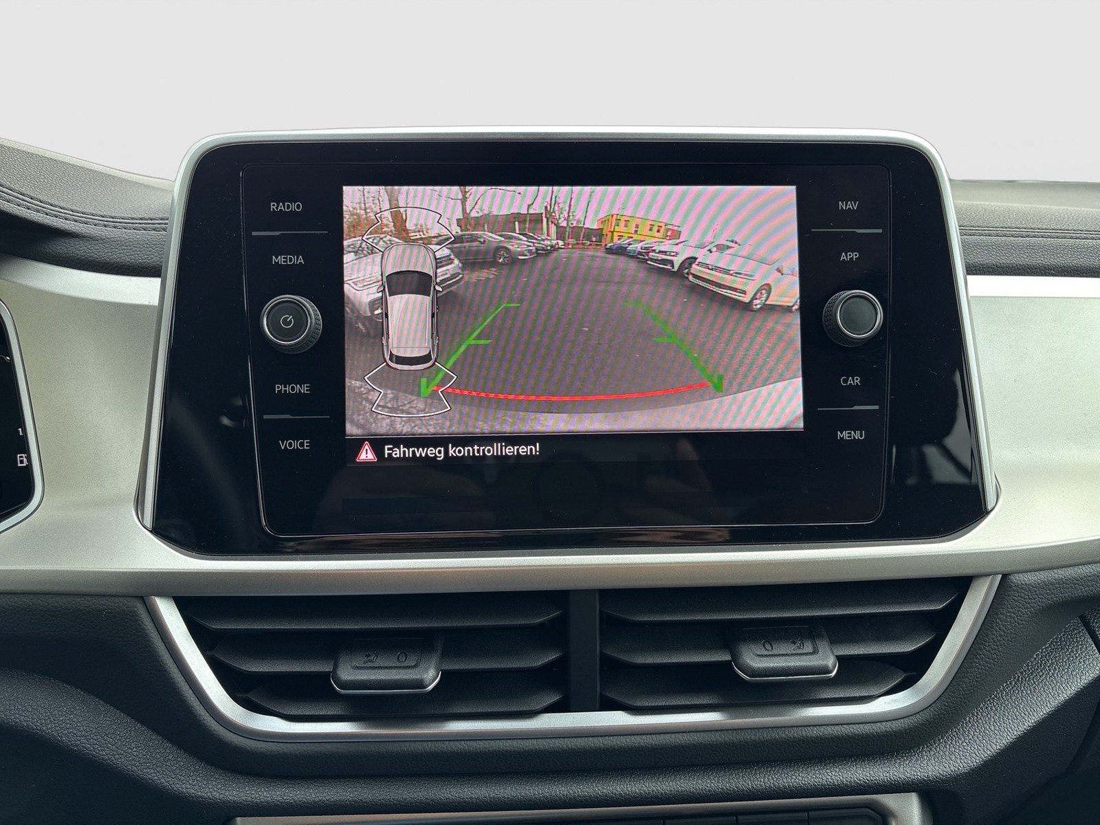 Volkswagen T-Roc 1.0 MOVE AHK KAMERA ALU17 NAVI SITZHEIZUNG