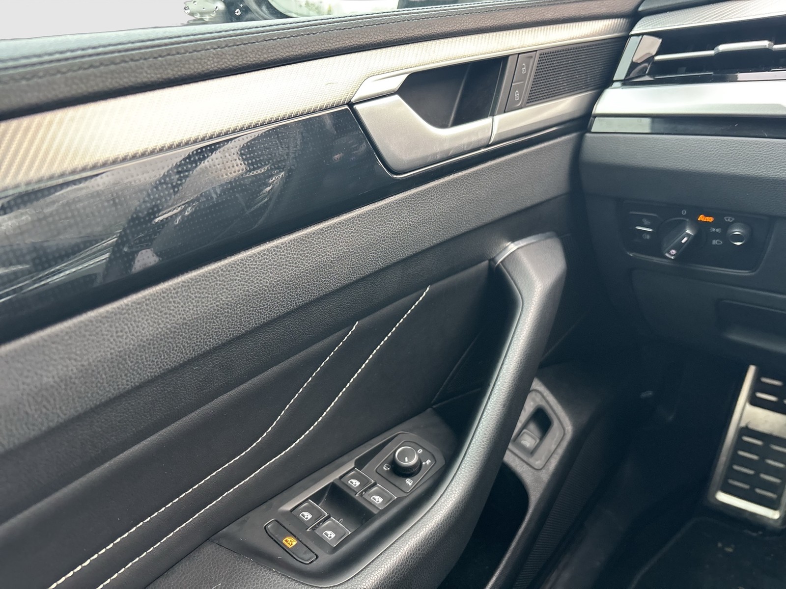 Volkswagen Arteon Shooting Brake 2.0 R-LINE 4X4 LEDER PANO