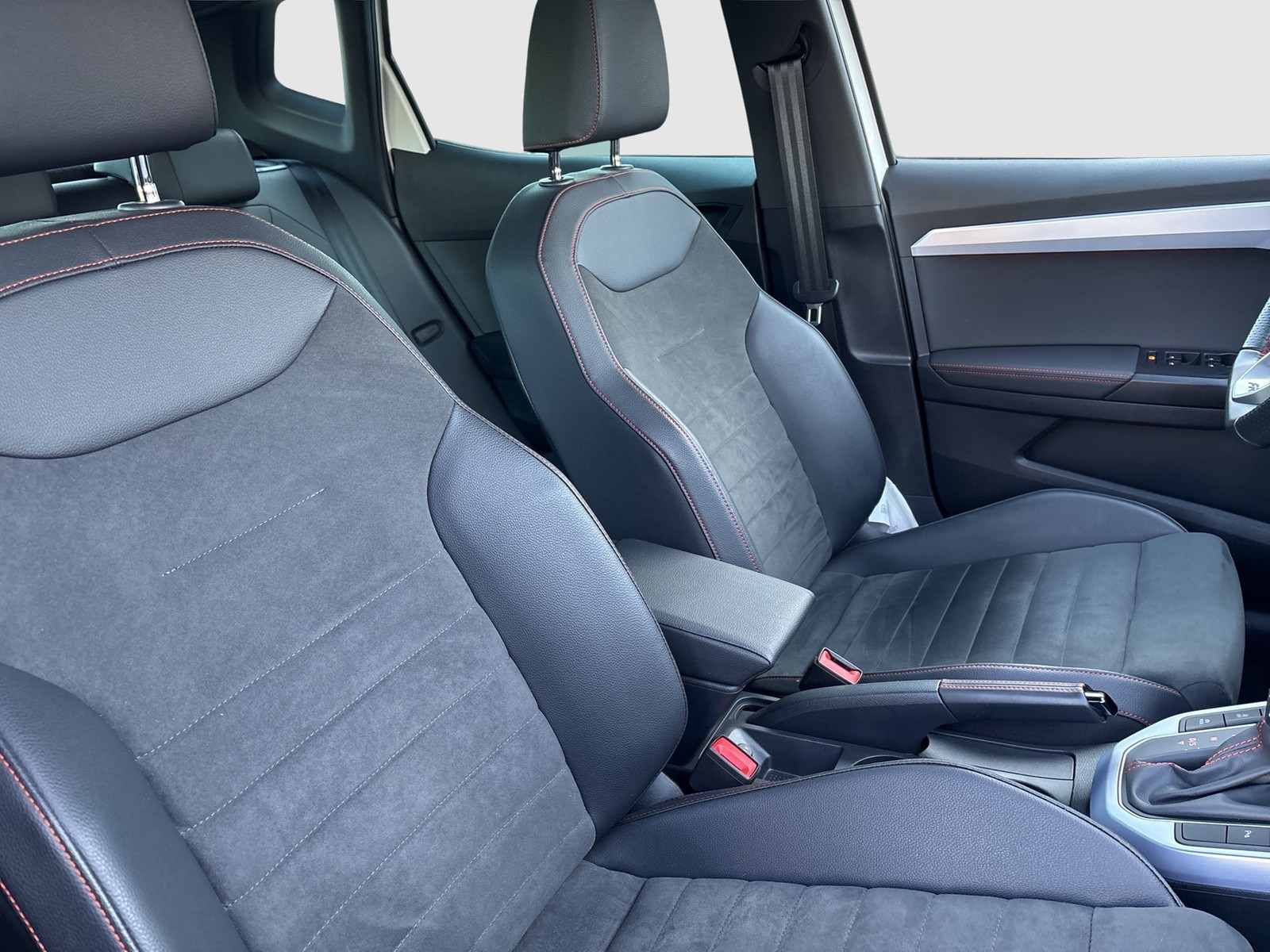 Seat Arona 1.5 FR FAHRSCHULWAGEN AHK KAMERA ACC NAVI