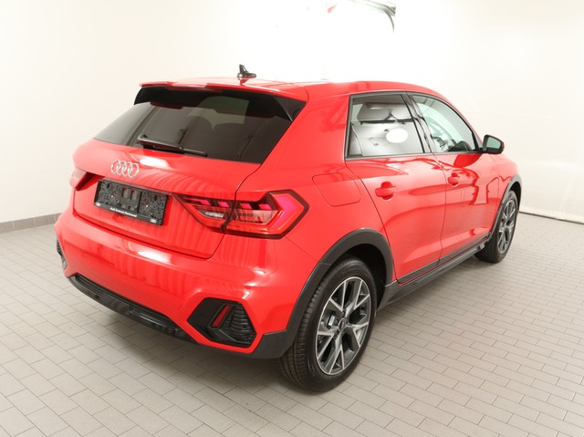 Audi A1 citycarver 30 BLACKPAK ACC ALU17 NAVI+