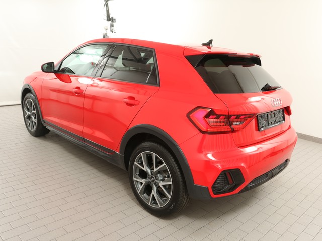 Audi A1 citycarver 30 BLACKPAK ACC ALU17 NAVI+