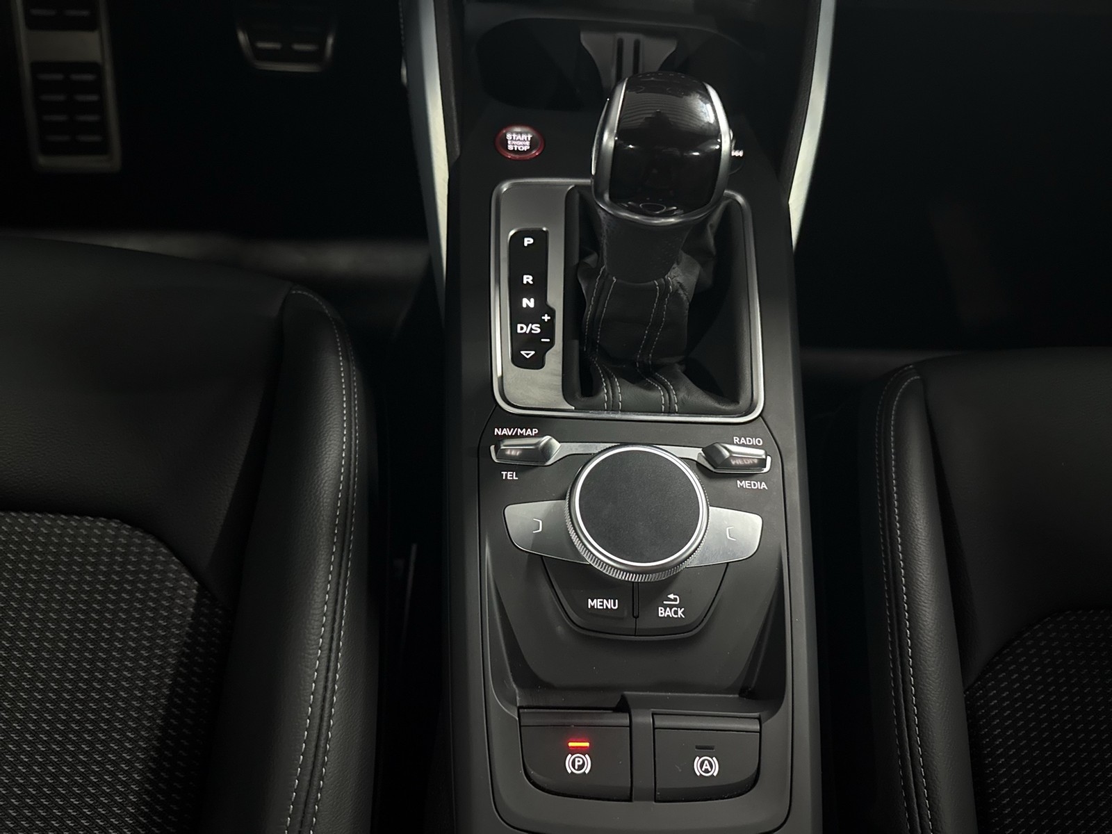 Audi SQ2 quattro BLACKPAK CAM ACC LM19 E-KLAPPE NAVI+