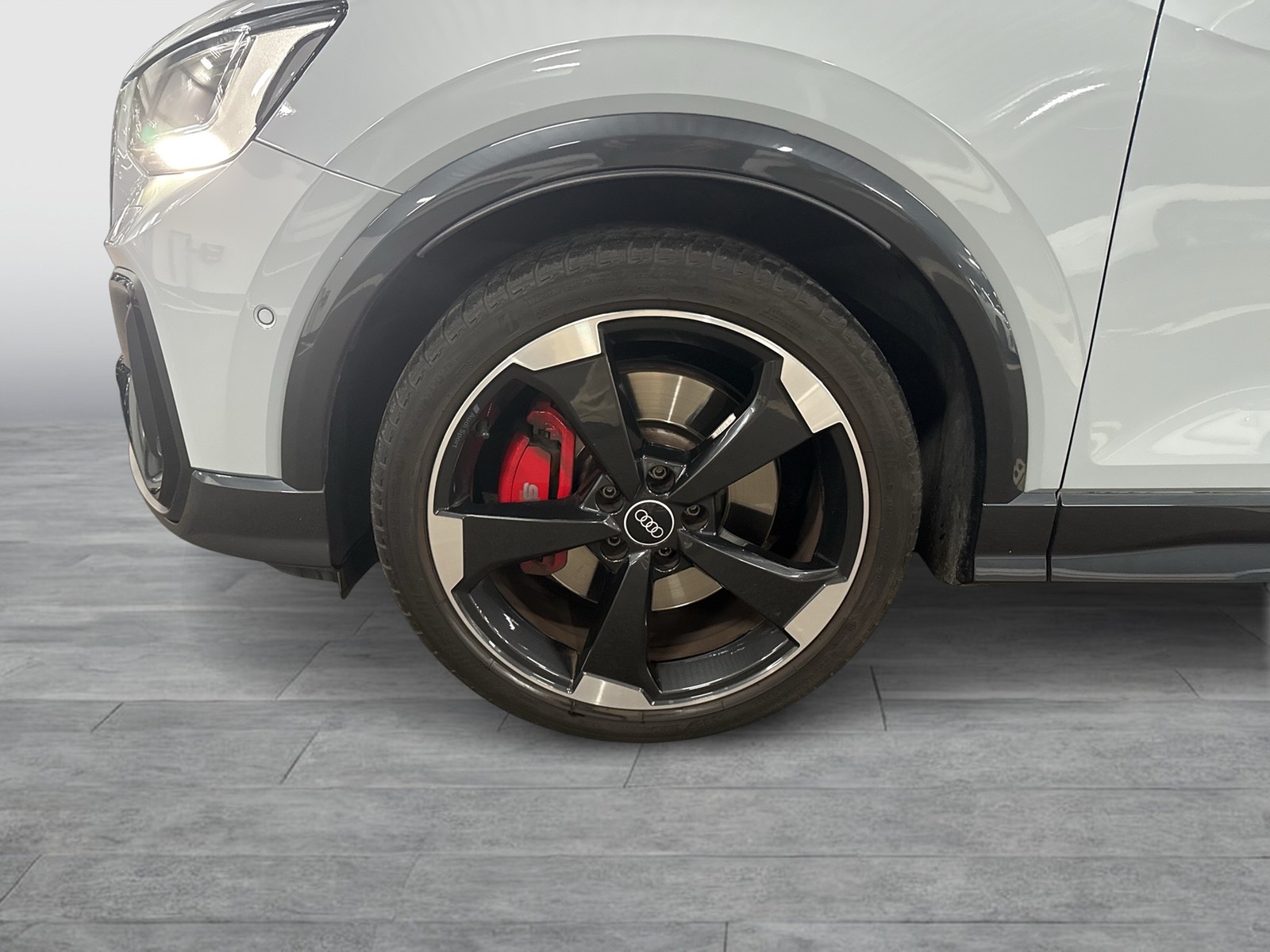 Audi SQ2 quattro BLACKPAK CAM ACC LM19 E-KLAPPE NAVI+