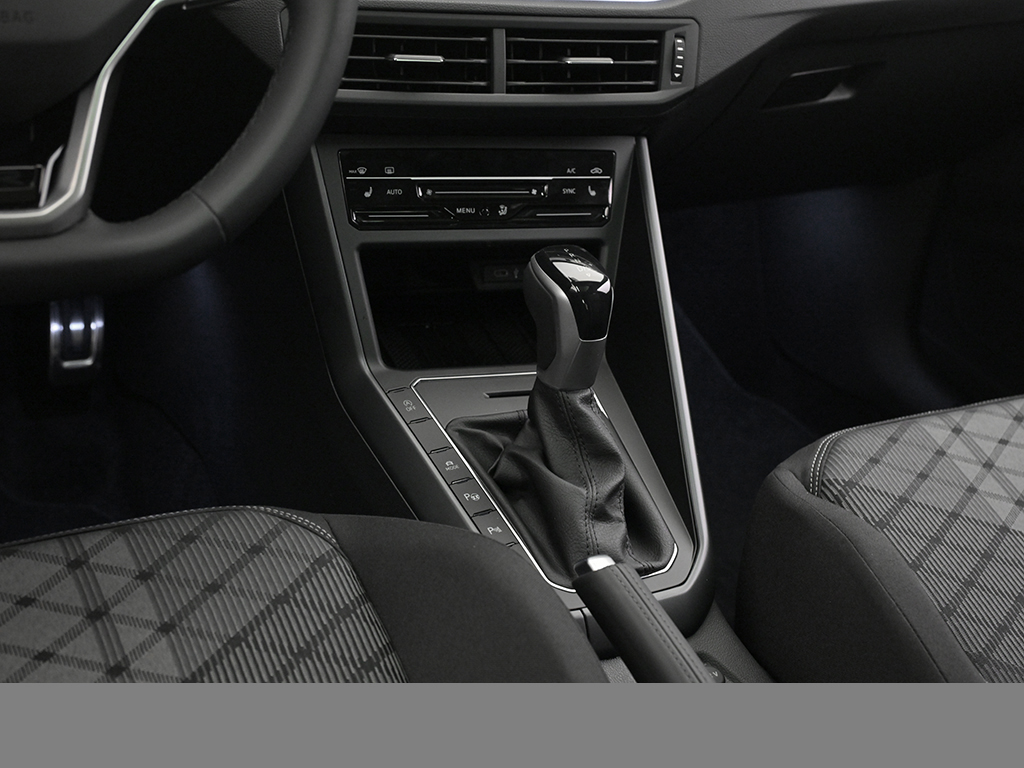 Volkswagen Polo 1.0 R-LINE DSG PANO SPORTPAKET MATRIXLED