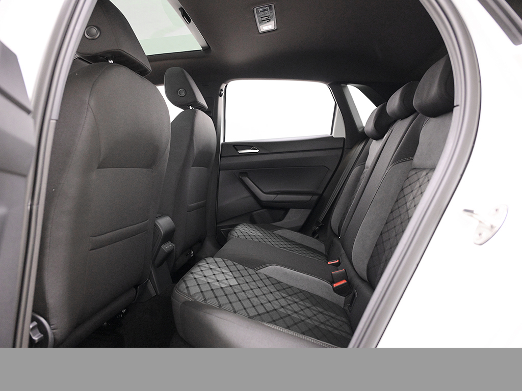 Volkswagen Polo 1.0 R-LINE DSG PANO NAVI MATRIXLED CAM