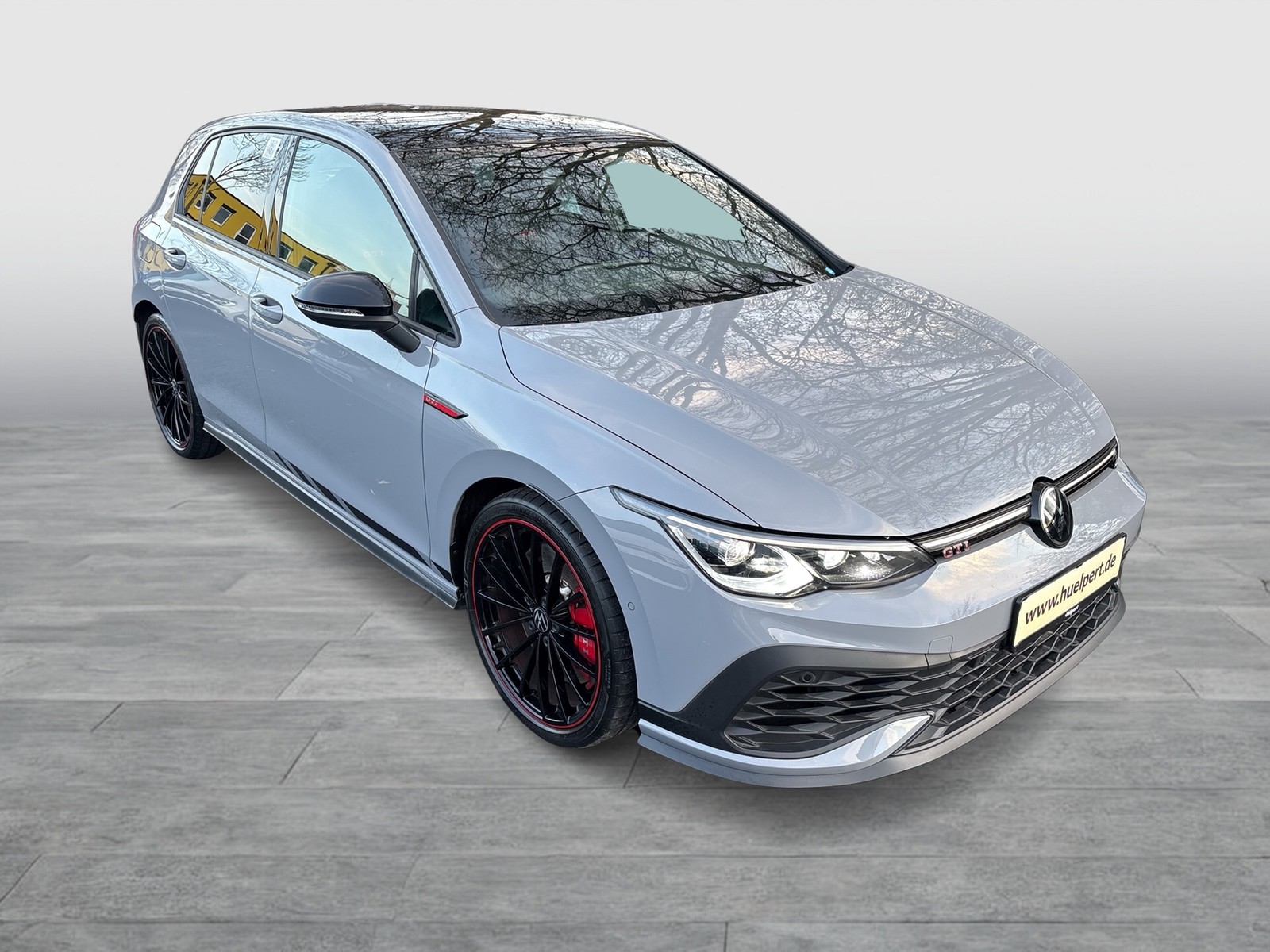 Volkswagen Golf VIII 2.0 GTI CLUBSPORT AKRAPOVIC CAM LM19