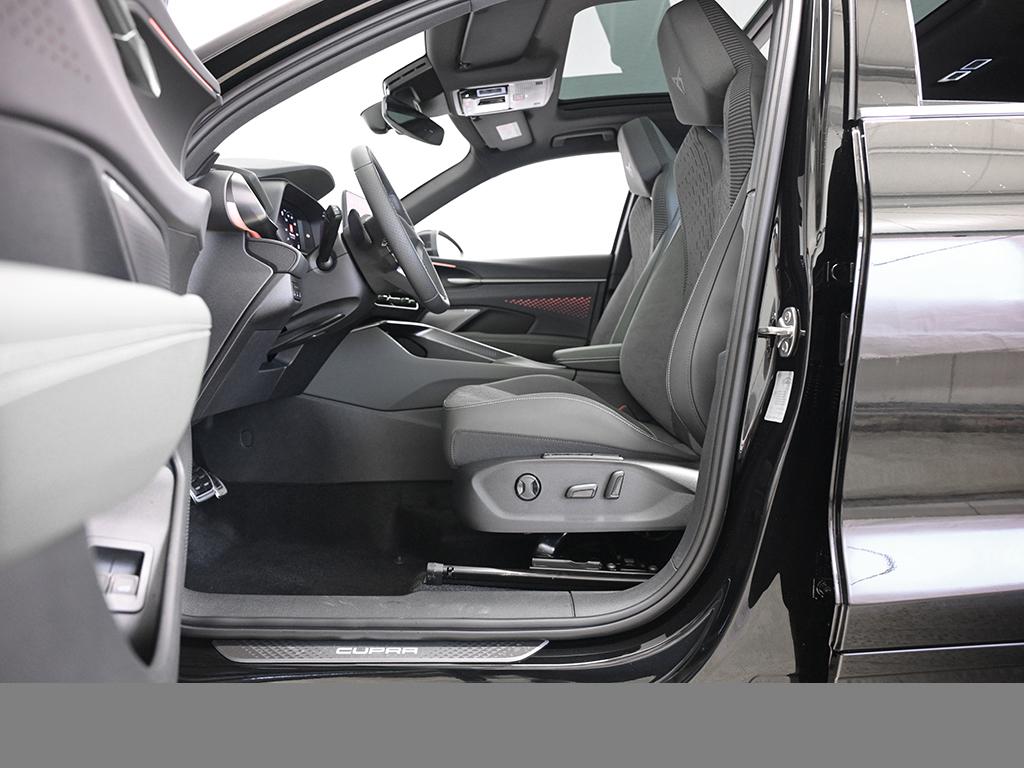 Cupra Terramar HYBRID VZ TRIBE EDITION AHK PANO eSITZE