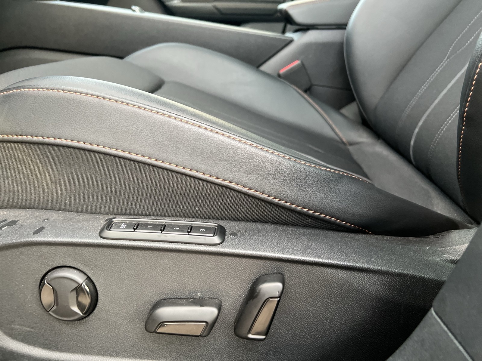 Cupra Formentor 1.4 HYBRID VZ 360°CAM ACC LM19 EKLAPPE