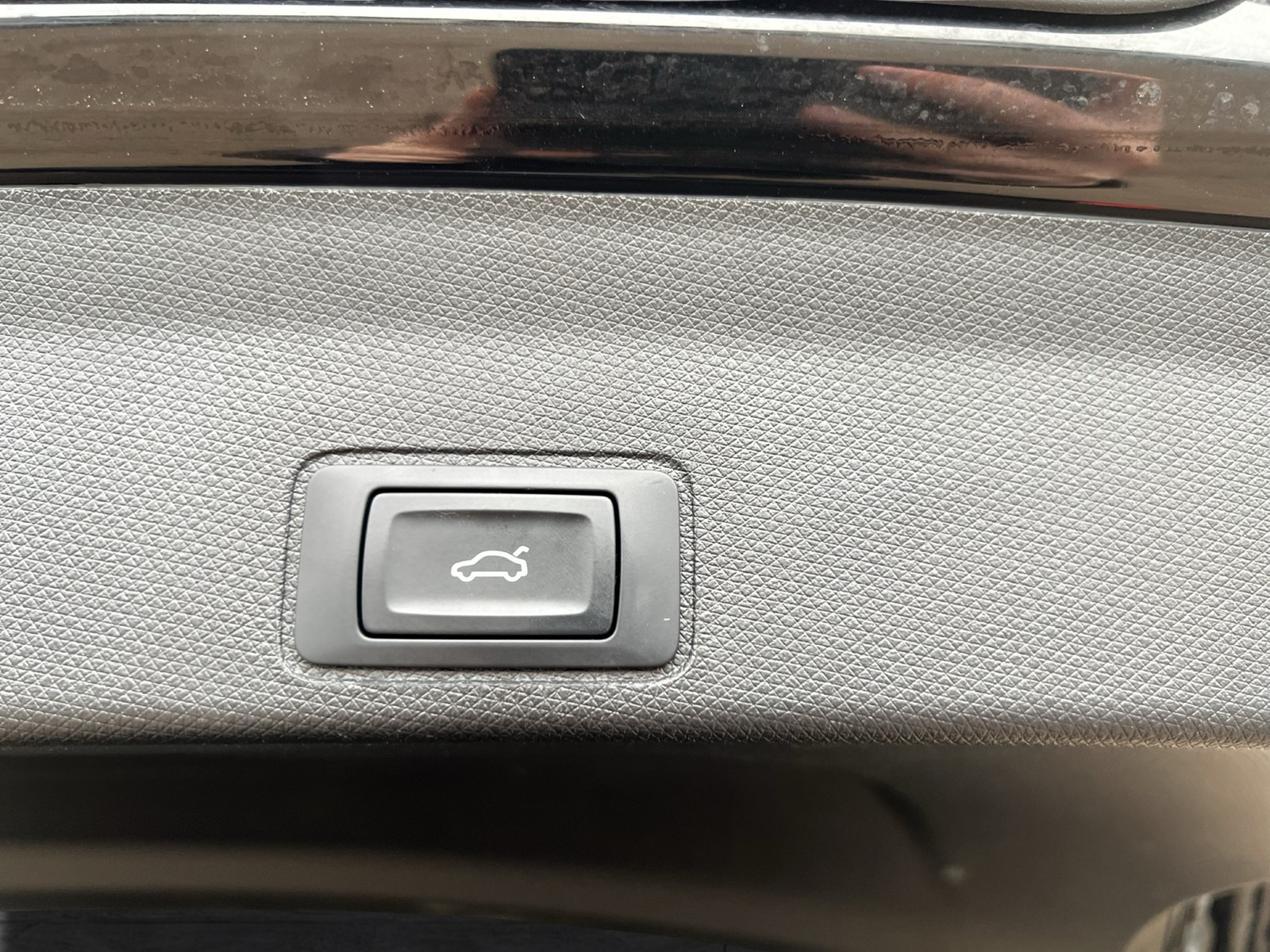 Cupra Terramar 1.5 eTSI 360CAM ACC LM18 HEADUP EKLAPPE