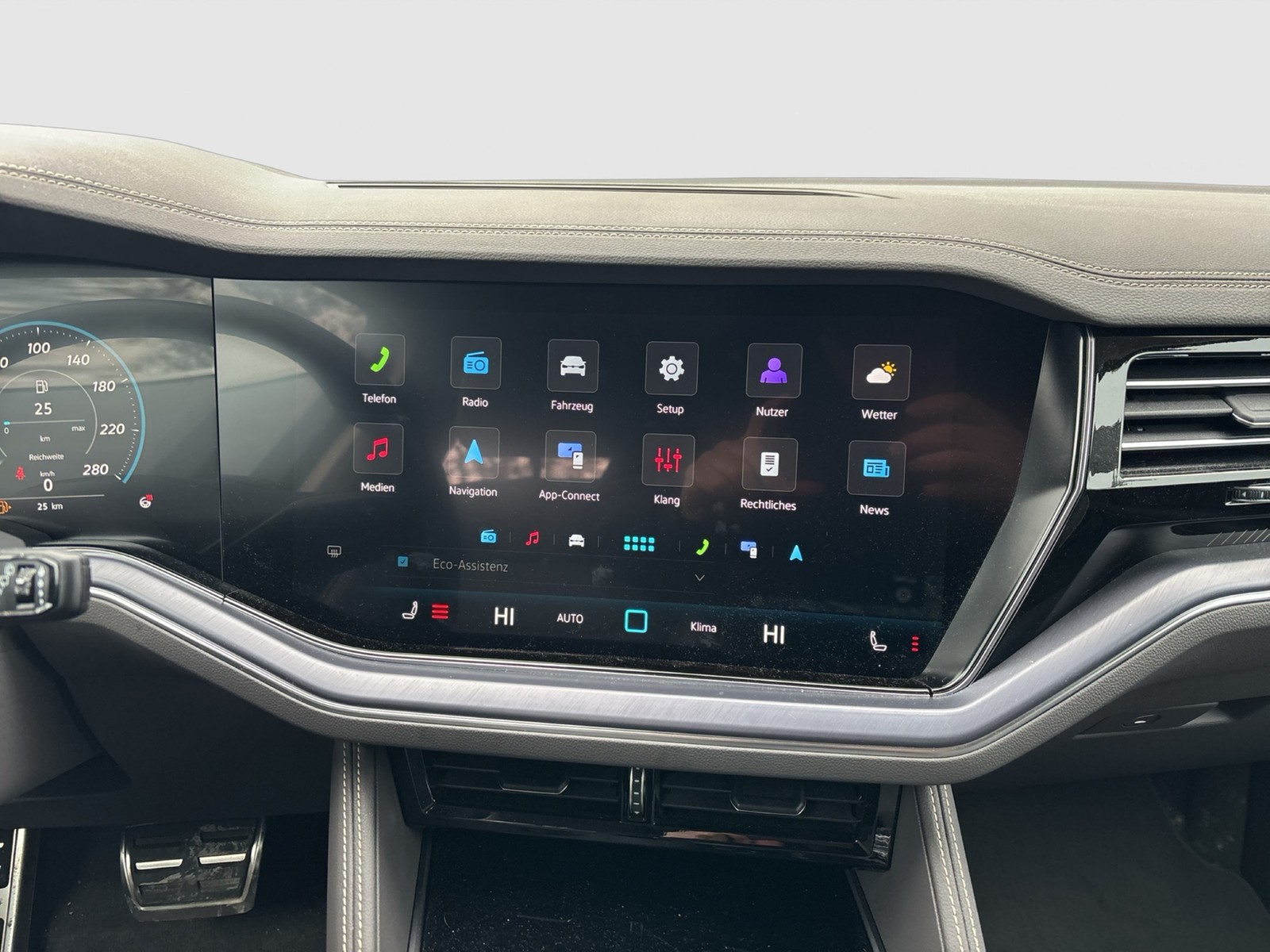 Volkswagen Touareg V6 R-LINE AHK CAM ACC LM20 HDMATRIX NAVI