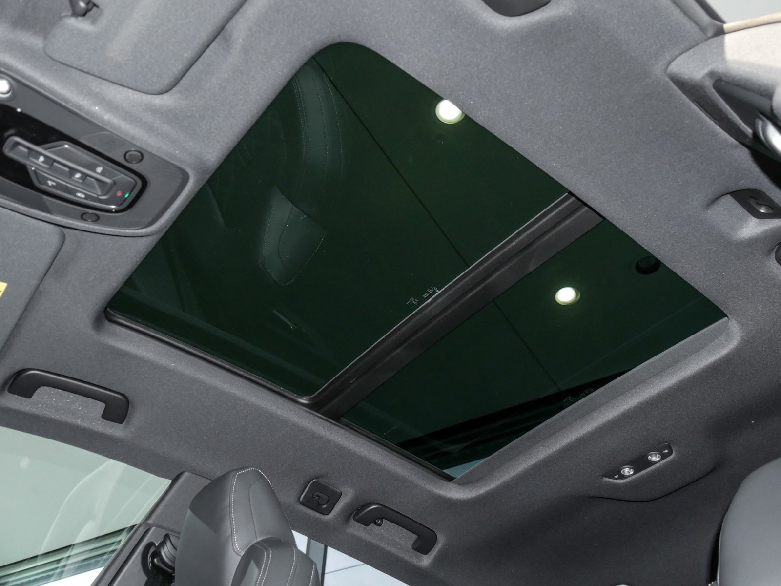 Audi Q8 TFSI e quattro tiptronic S Line Softclose+B&O+PAno+AHK+Sonnenschutzverglasung+Allradlenkung