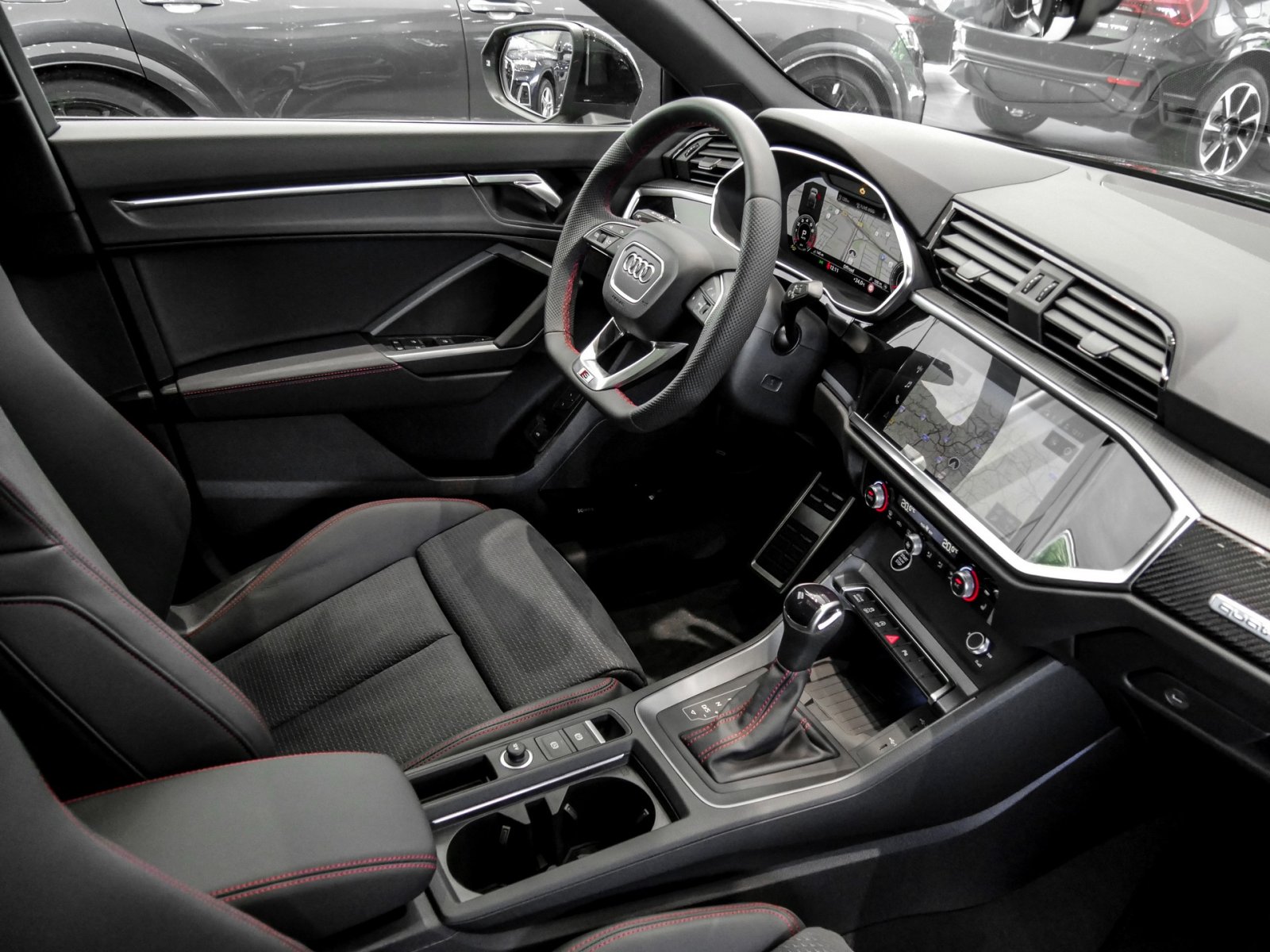 Audi Q3 Sportback 45 quattro S LINE PANO 360°CAM LM20