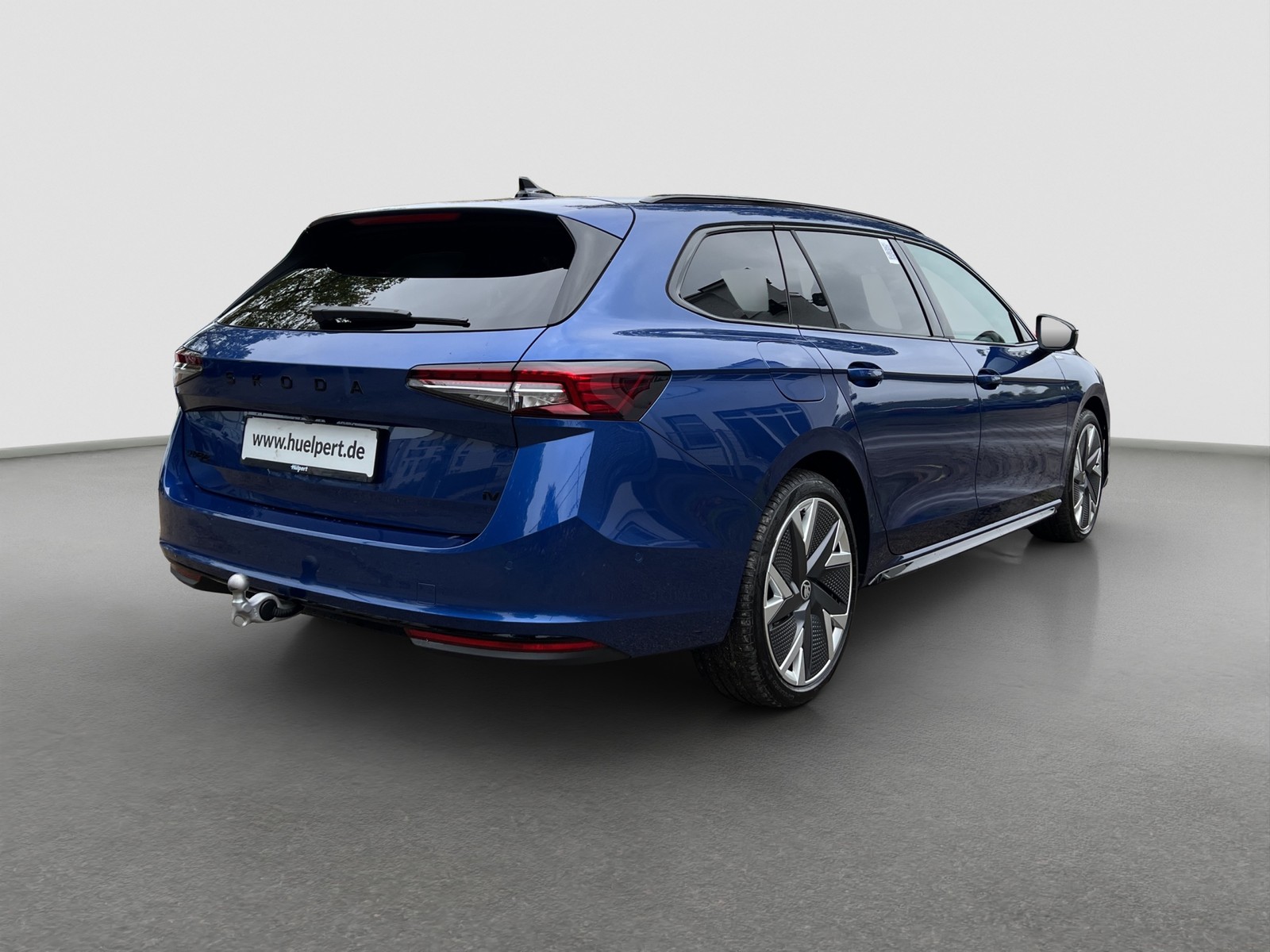 Skoda Superb Combi 1.5 iV SPORTLINE LEDER AHK LM19