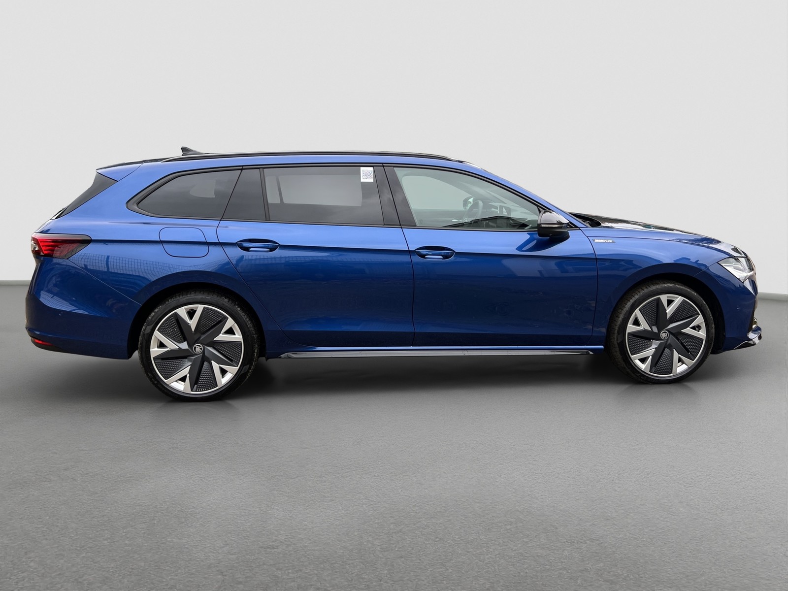 Skoda Superb Combi 1.5 iV SPORTLINE LEDER AHK LM19