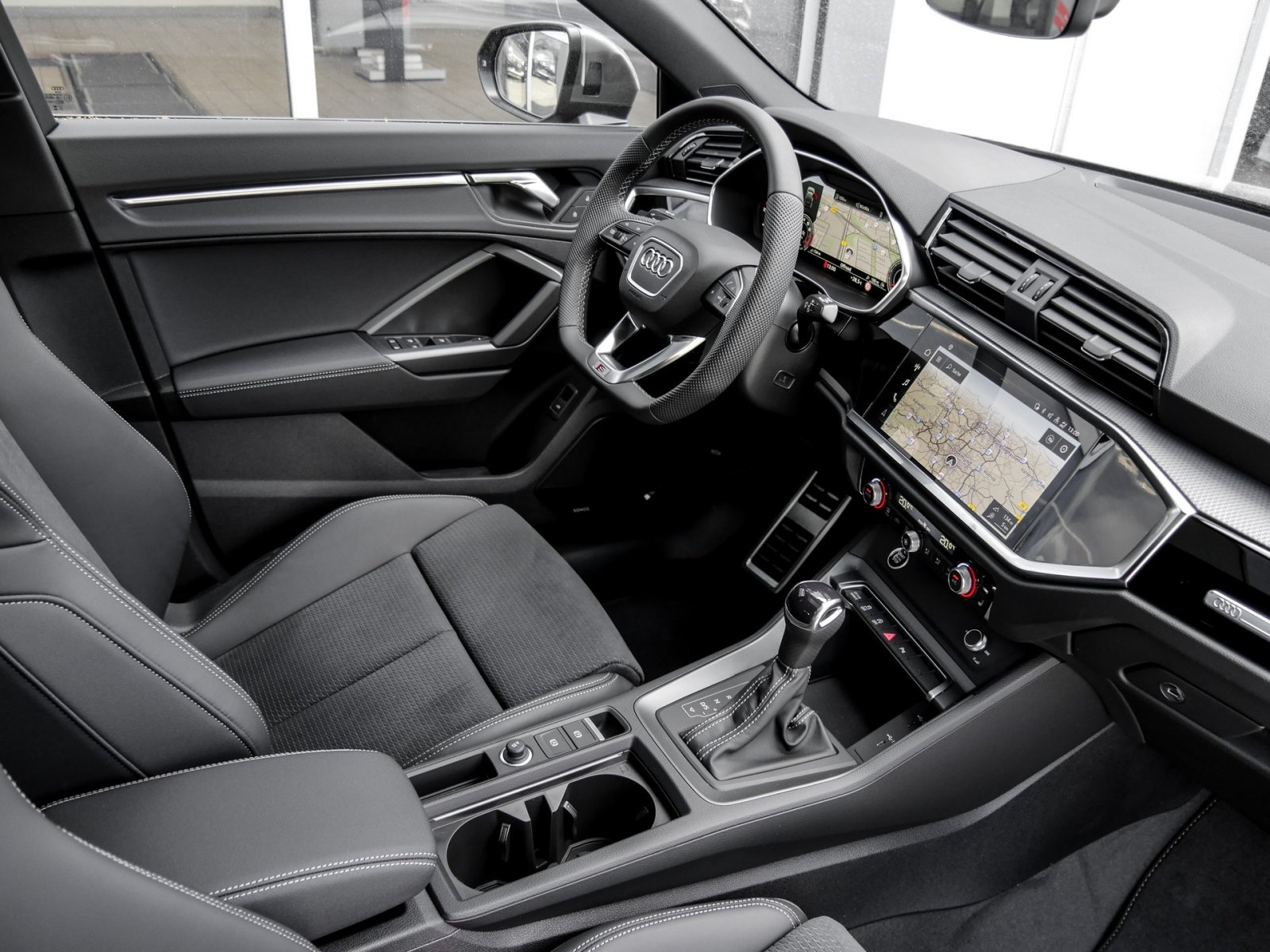 Audi Q3 Sportback 35 S LINE BLACKPAK PANO AHK CAM 20Z