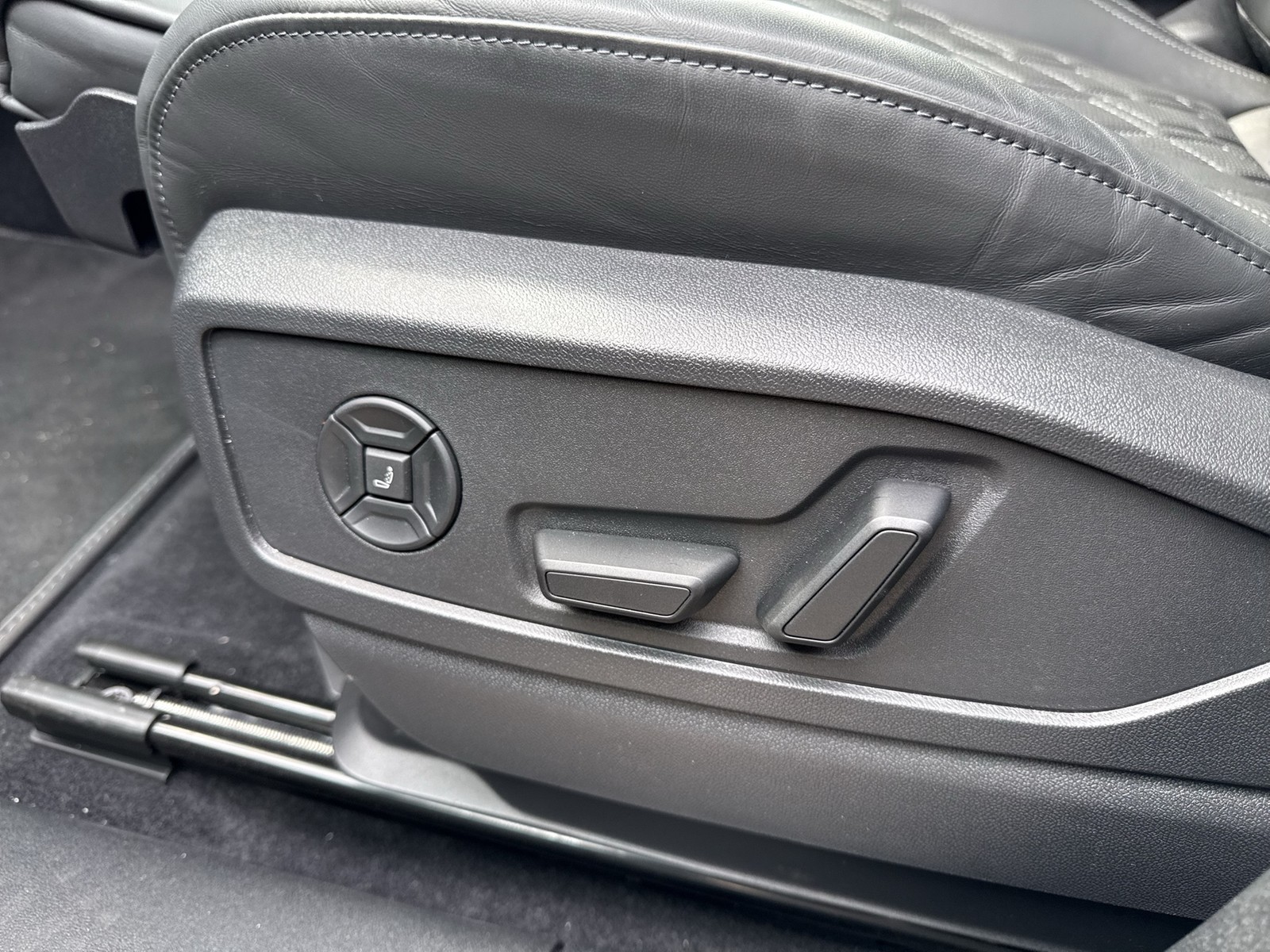 Audi SQ5 quattro B&O AHK 360°CAM ACC LM21 HEAD-UP
