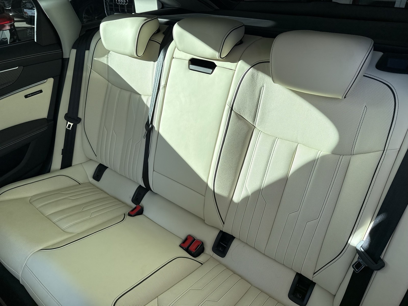 Audi S6 Avant Qu. PANO STANDHZ. B&Oadv. AHK LEDER