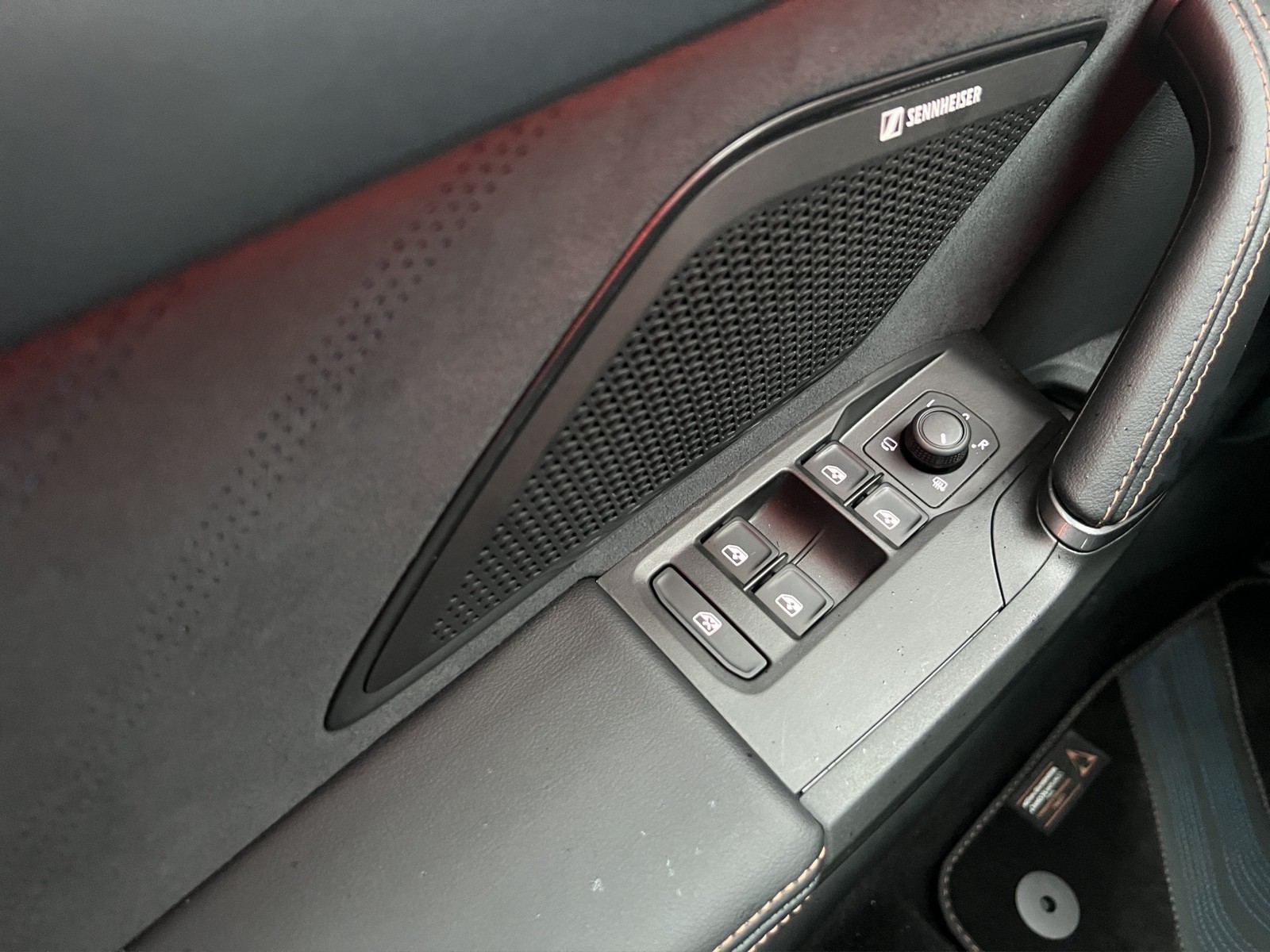 Cupra Formentor 1.5 HYBRID VZ NEUESMODELL CAM ACC LM19