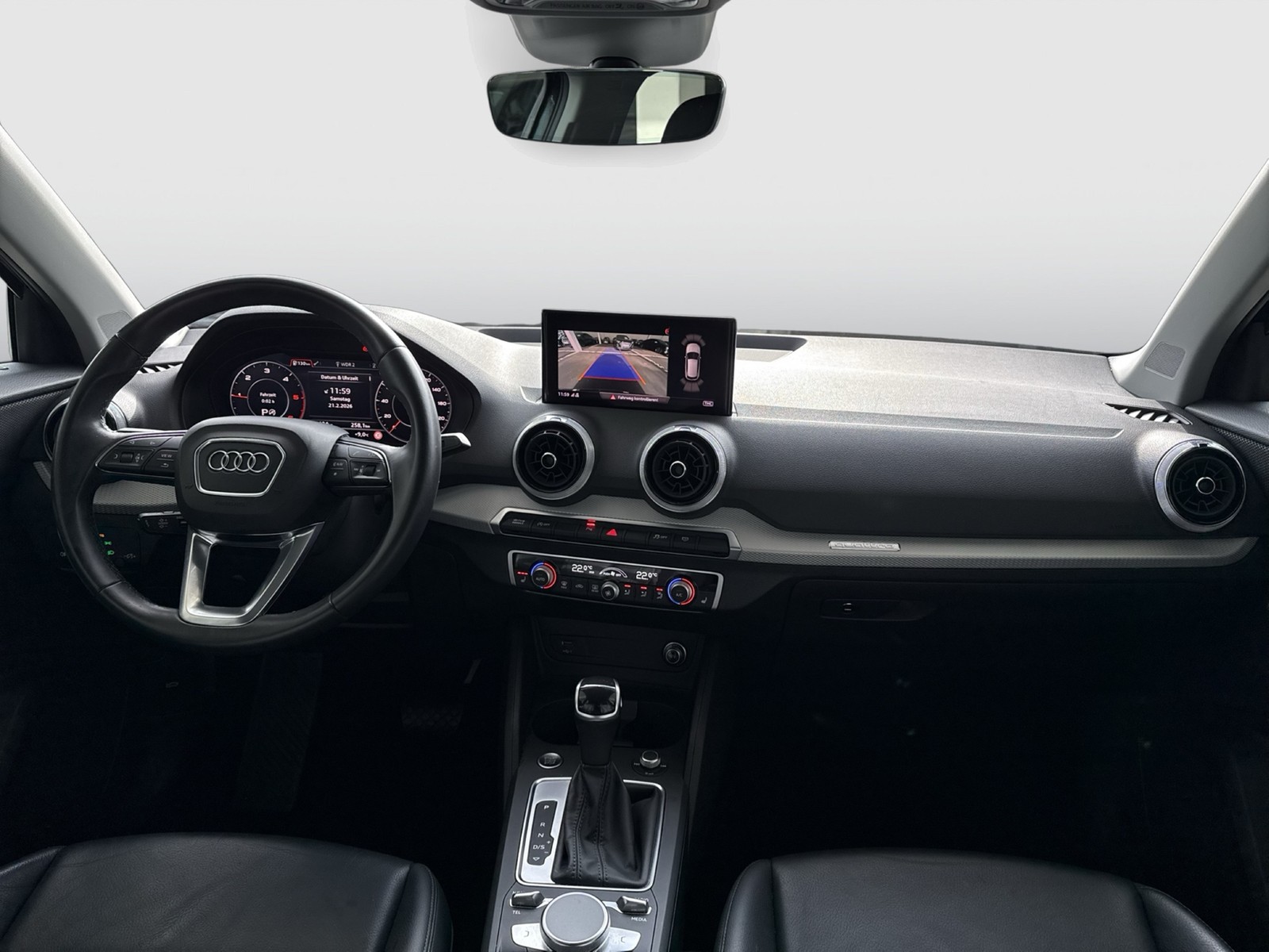 Audi Q2 35 quattro advanced BLACKPAK CAM ACC E-KLAPPE