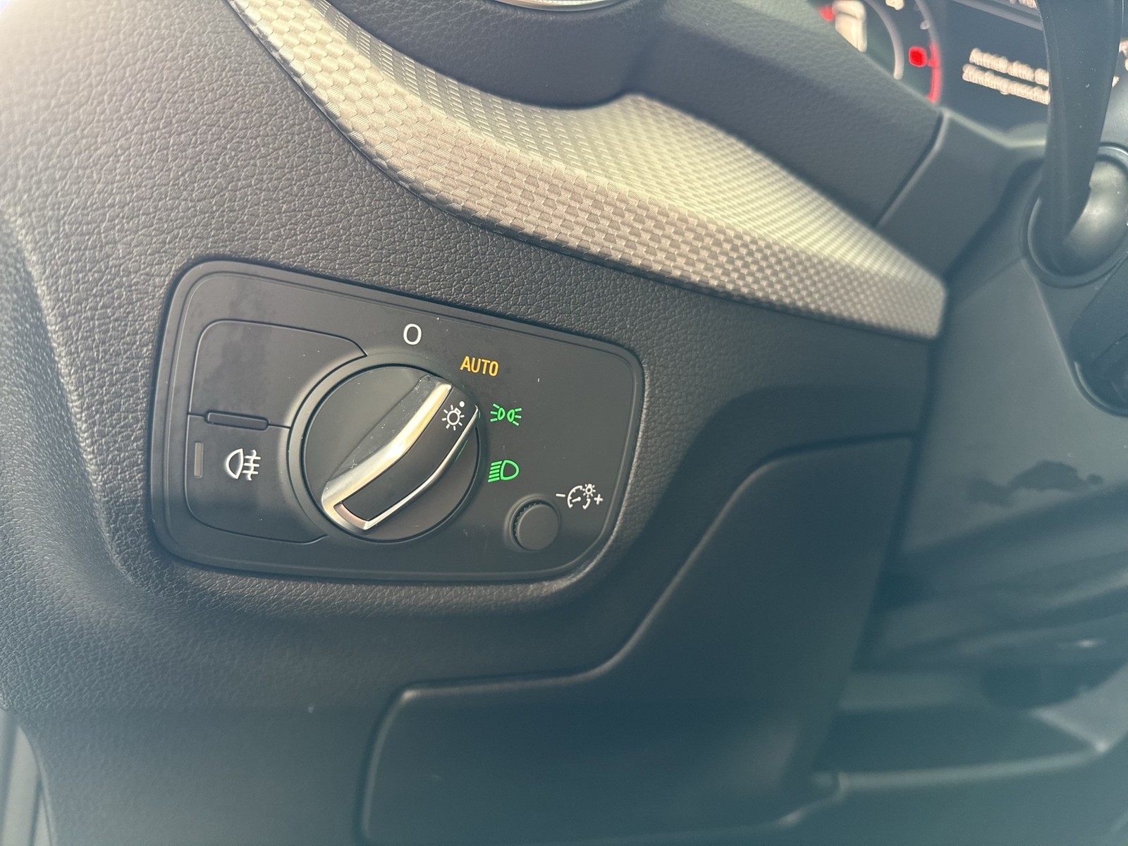 Audi Q2 35 quattro advanced BLACKPAK CAM ACC E-KLAPPE