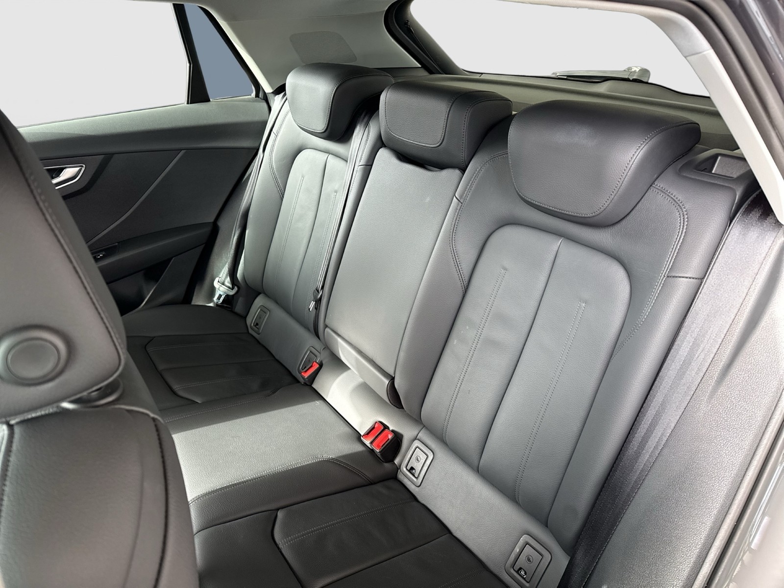 Audi Q2 35 quattro advanced BLACKPAK CAM ACC E-KLAPPE