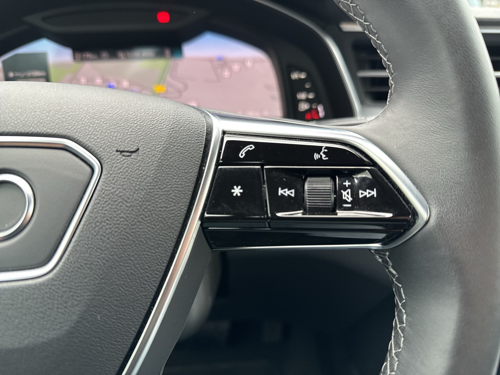 Audi A6 Avant 45 advanced AHK CAM ACC LM19 E-KLAPPE