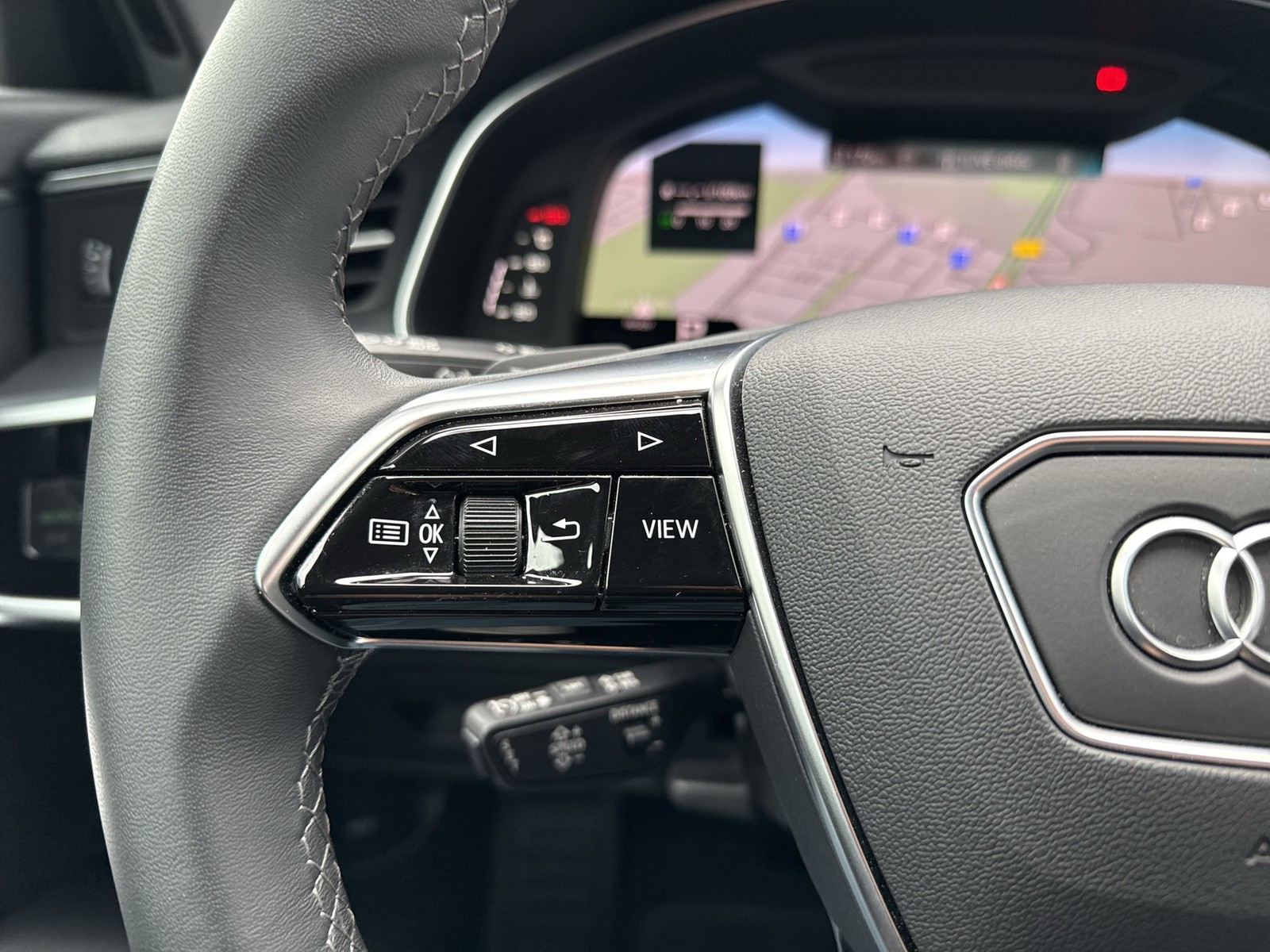 Audi A6 Avant 45 advanced AHK CAM ACC LM19 E-KLAPPE