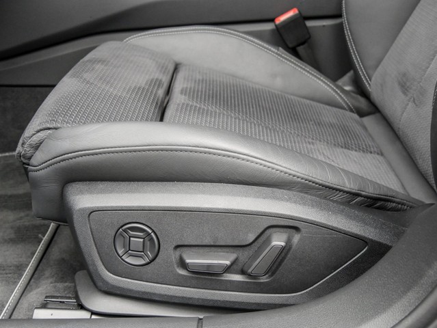 Audi A6 Avant 45 quattro S LINE BLACKPAK AHK ACC LM19