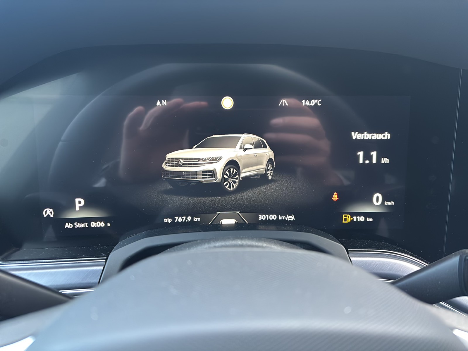 Volkswagen Touareg V6 R-LINE NEUES MODELL AHK CAM ACC LM19