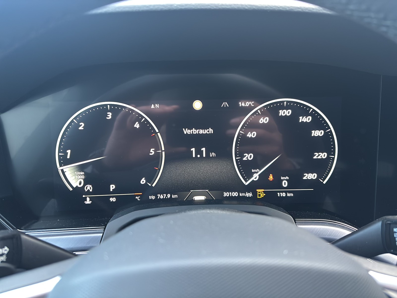 Volkswagen Touareg V6 R-LINE NEUES MODELL AHK CAM ACC LM19