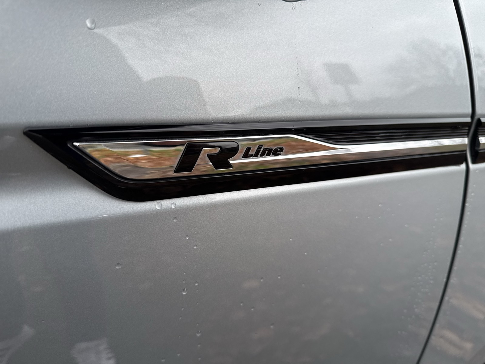 Volkswagen Touran 1.5 R-LINE EXT. CAM ACC LM17 NAVI SITZHZ.