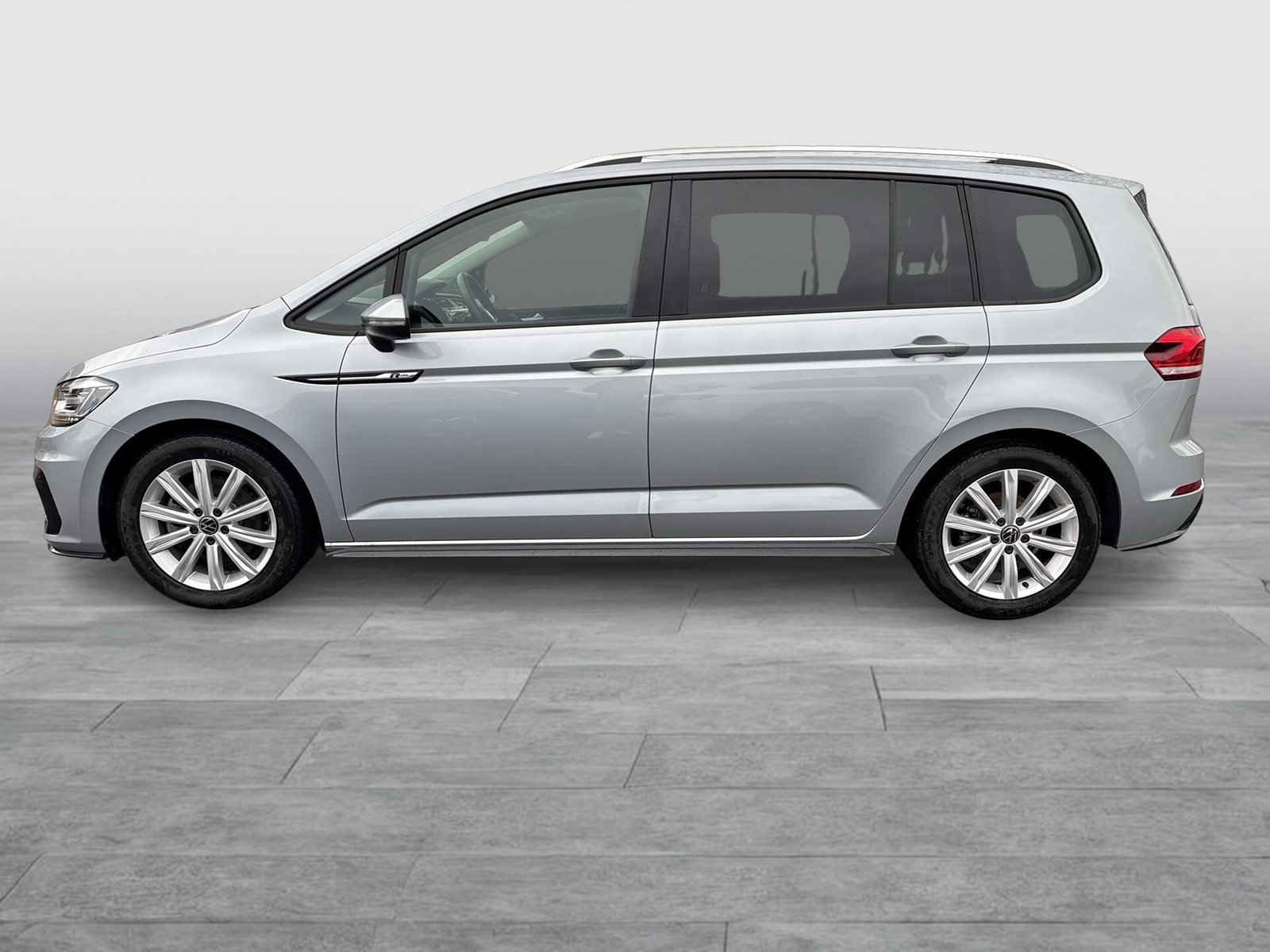 Volkswagen Touran 1.5 R-LINE EXT. CAM ACC LM17 NAVI SITZHZ.