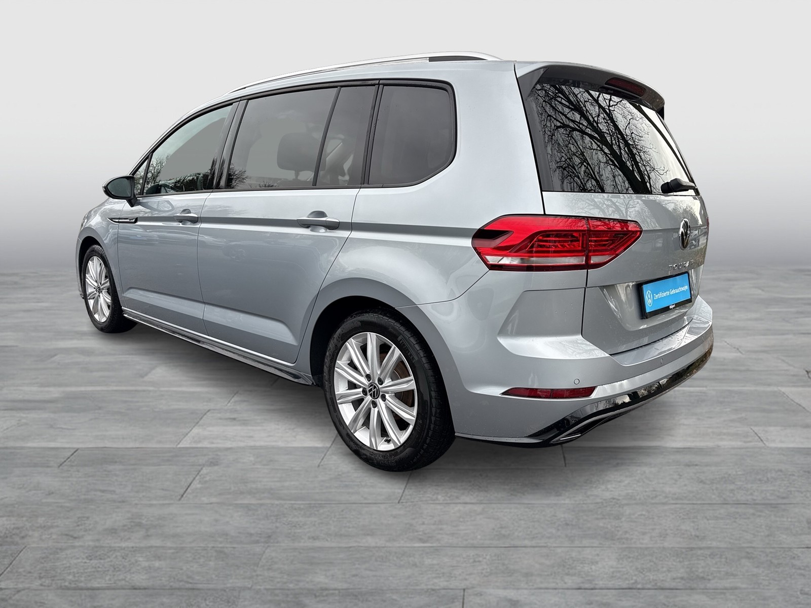 Volkswagen Touran 1.5 R-LINE EXT. CAM ACC LM17 NAVI SITZHZ.