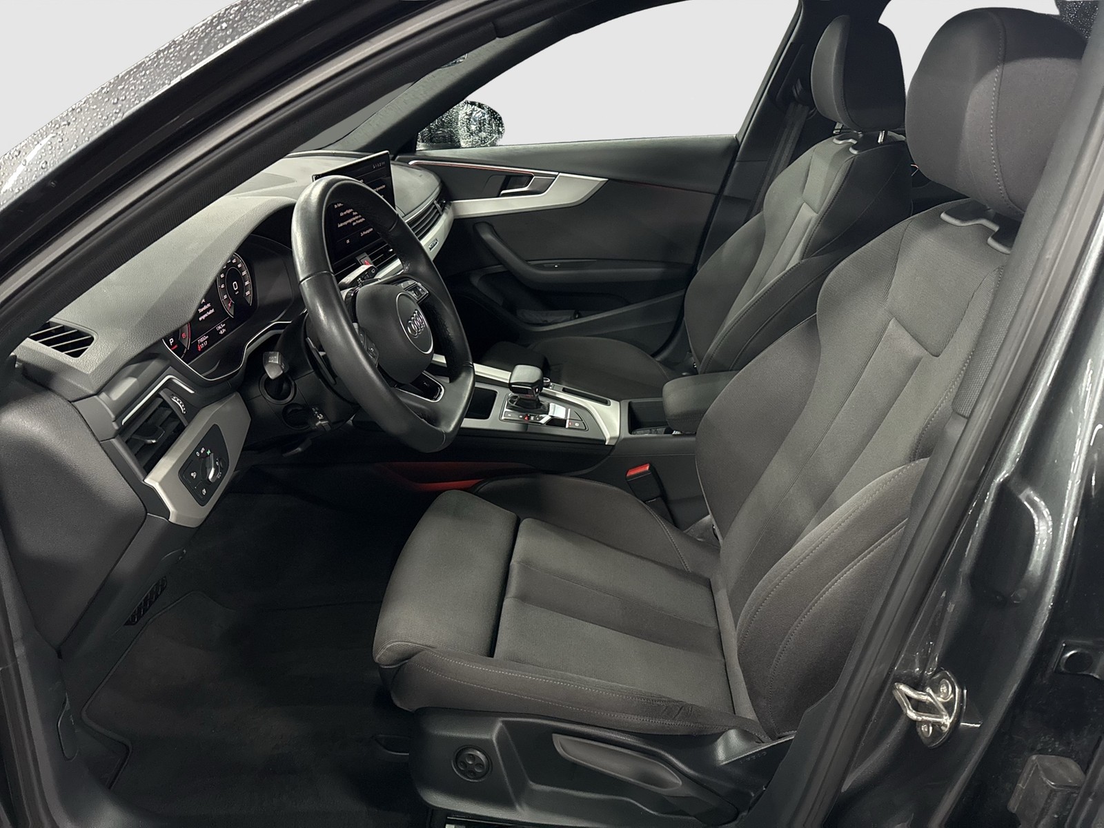 Audi A4 Avant 40 quattro S LINE BLACKPAK AHK CAM LM19