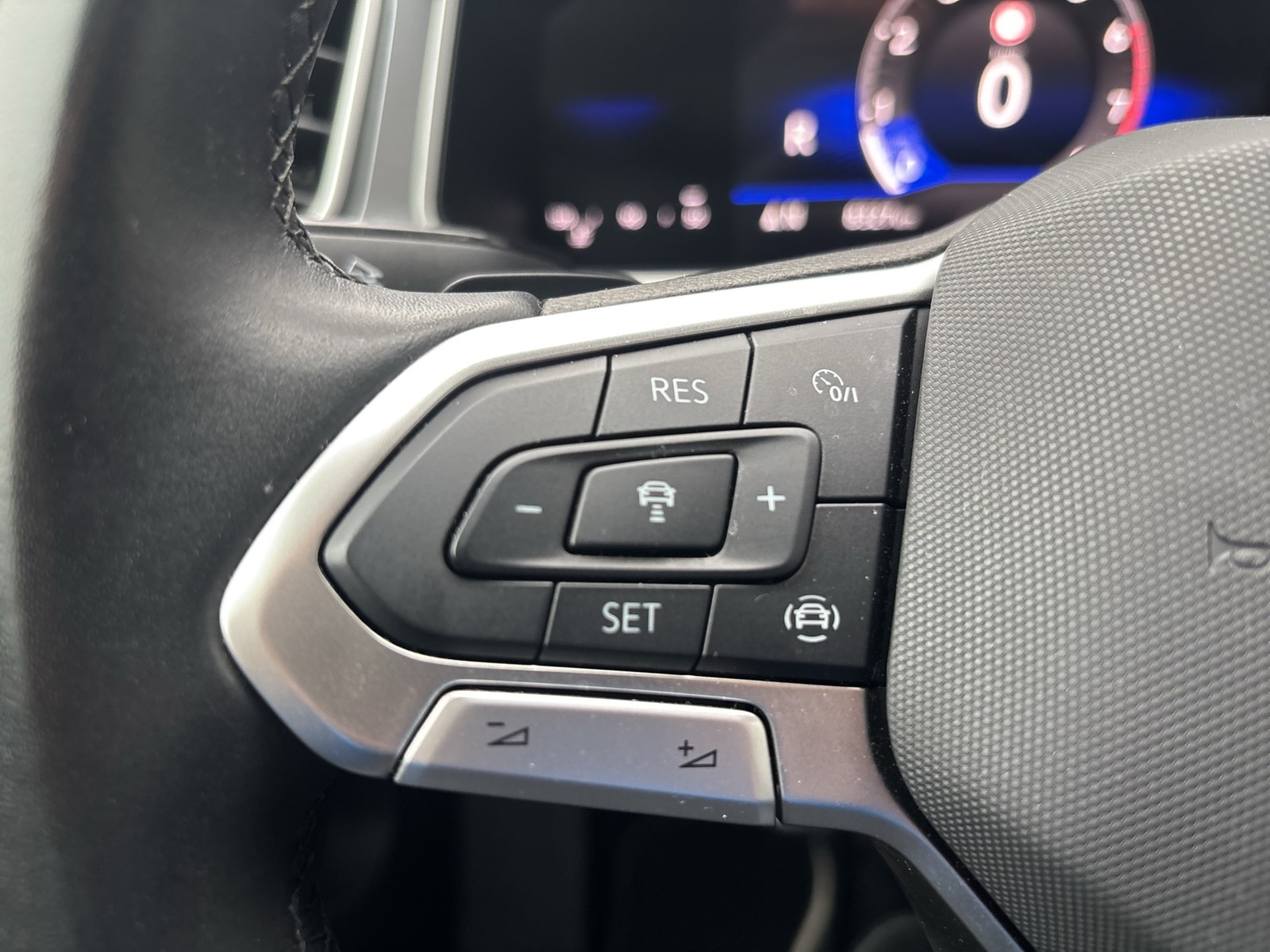 Volkswagen T-Roc Cabriolet 1.5 STYLE ACC LM17 NAVI SITZHEIZ