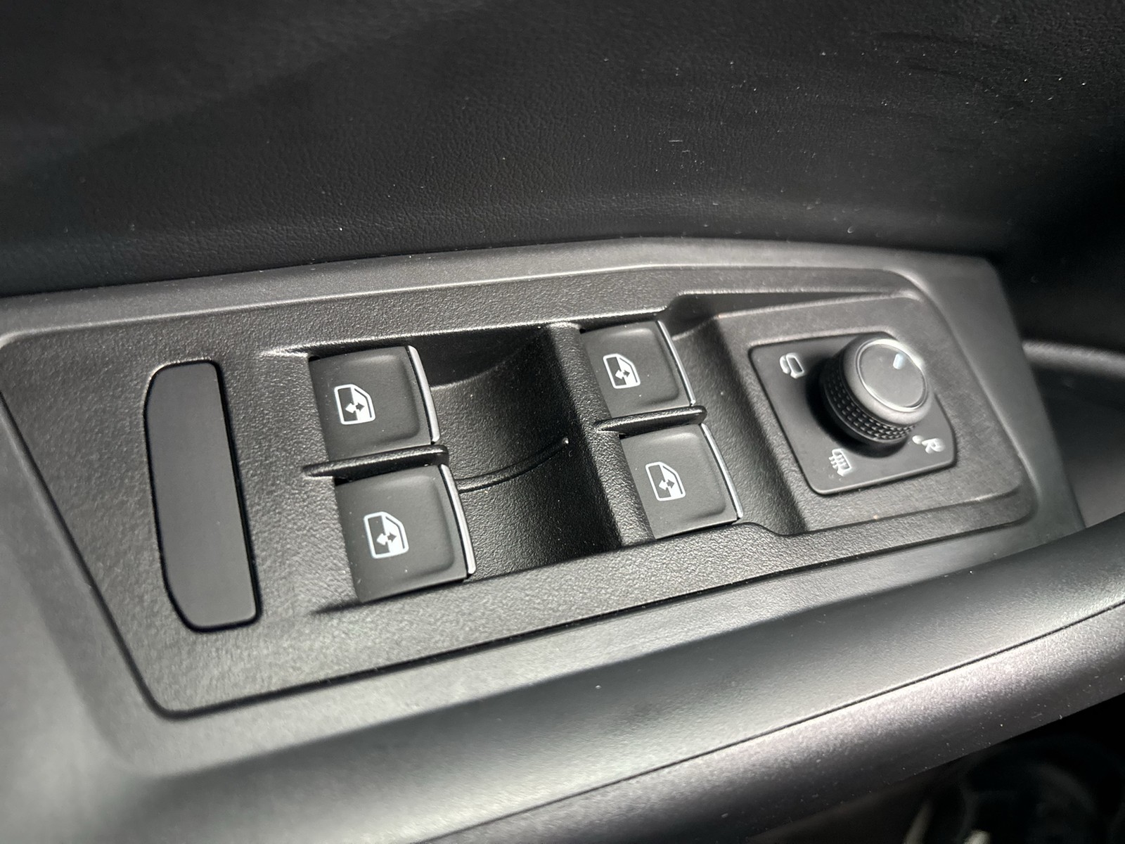 Volkswagen T-Roc Cabriolet 1.5 STYLE ACC LM17 NAVI SITZHEIZ