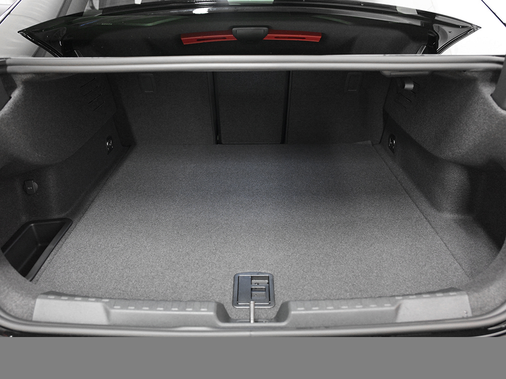 Audi RS3 Limousine S tronic PANO+SONOS+RS-Sportabgasanlage+MATRIXLED