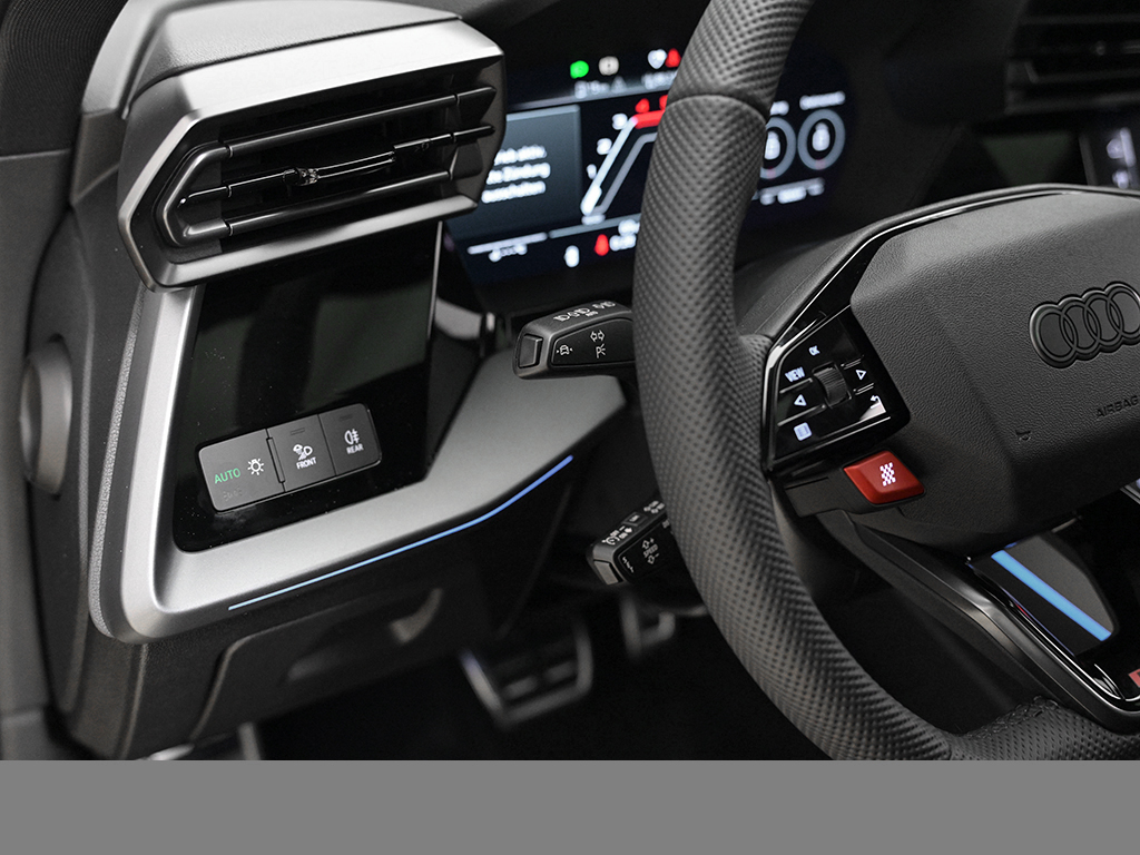 Audi RS3 Limousine S tronic PANO+SONOS+RS-Sportabgasanlage+MATRIXLED