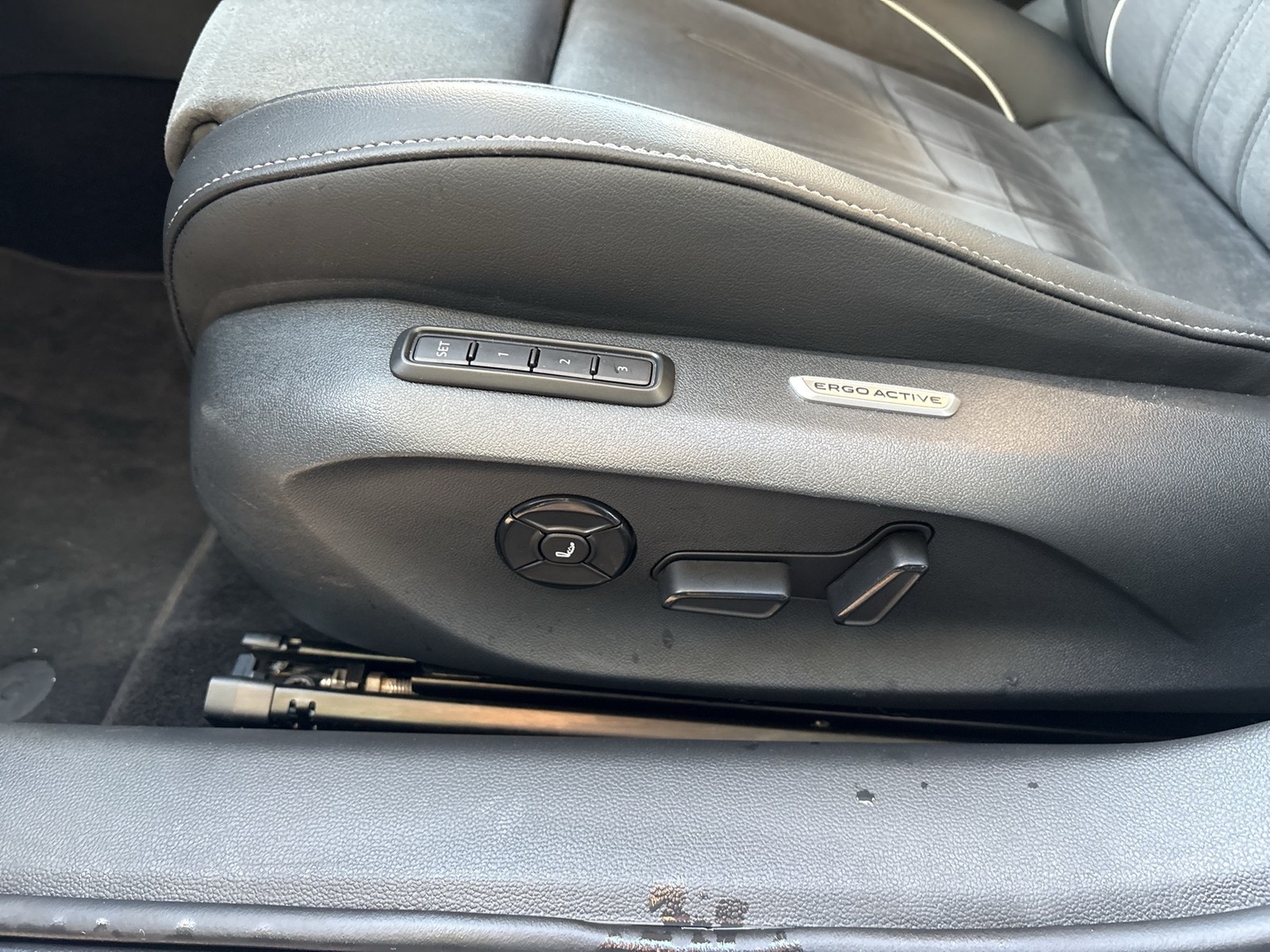 Volkswagen Passat Variant 2.0 BUSINESS AHK 360°CAM ACC NAVI