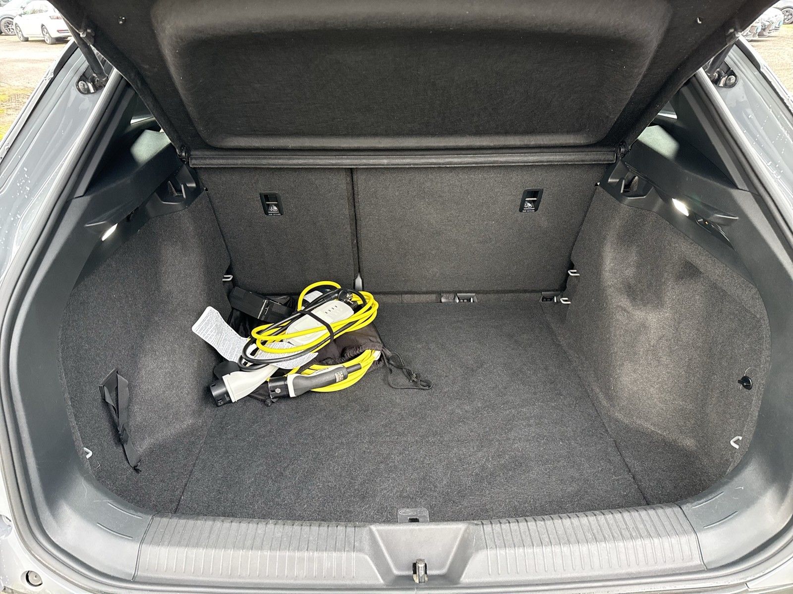 Volkswagen ID.4 Pure CITY AHK ACC NAVI CARPLAY SITZHEIZUNG