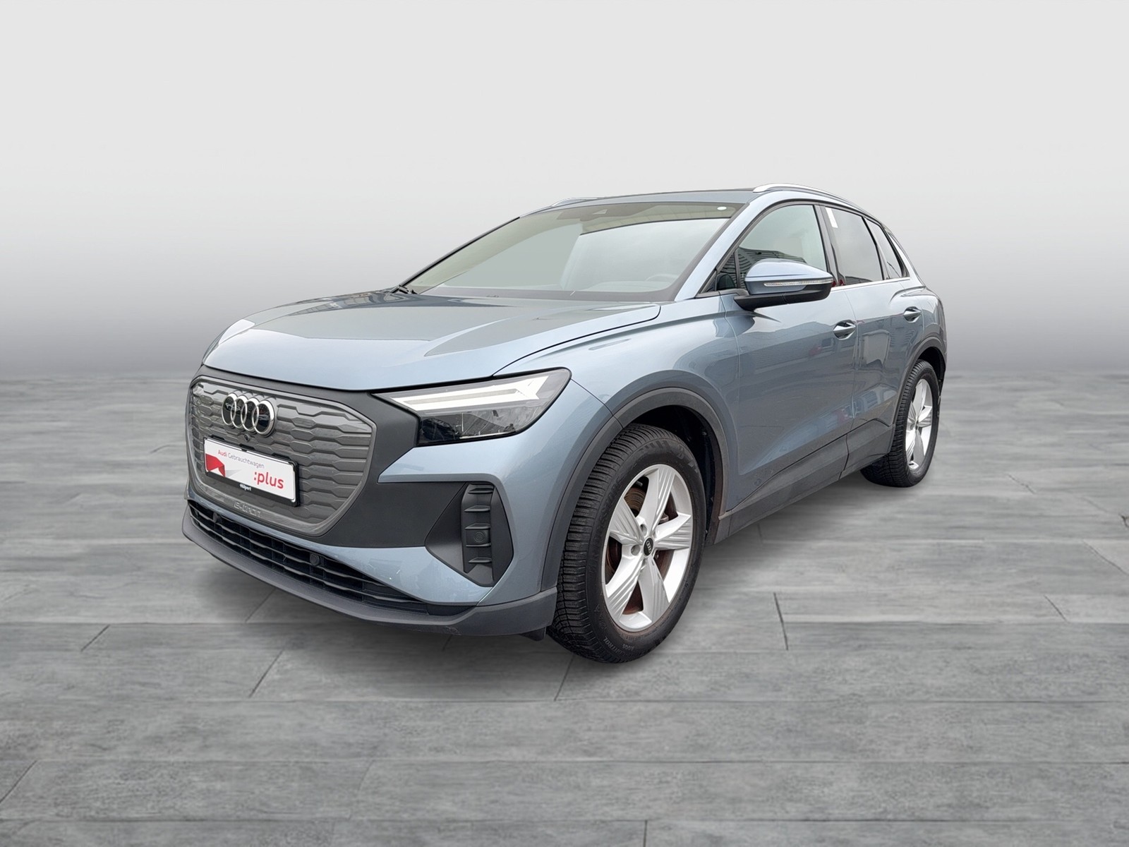 Audi Q4 e-tron 35 PANO ALU19 NAVI+ SITZHEIZ. LED