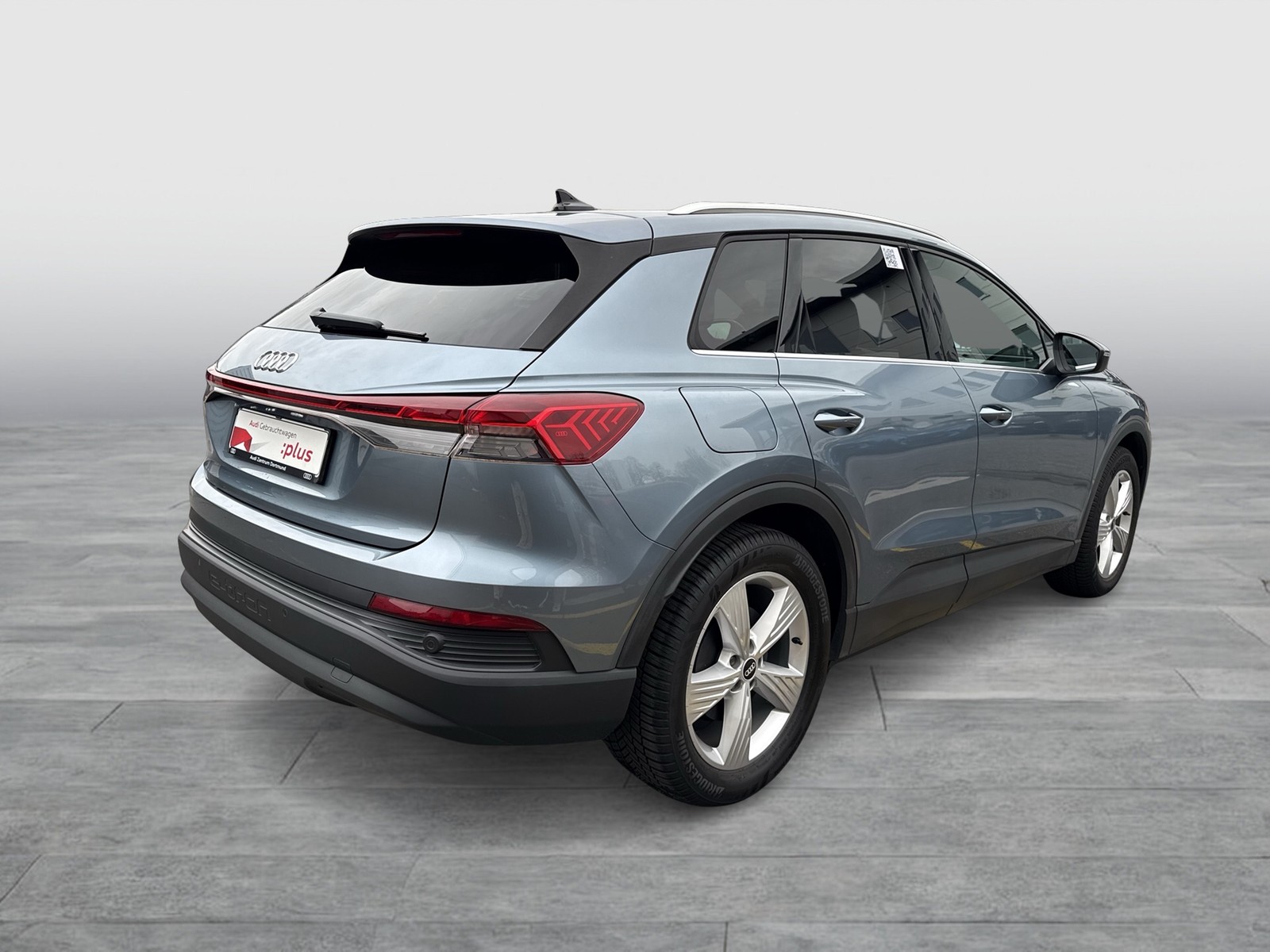 Audi Q4 e-tron 35 PANO ALU19 NAVI+ SITZHEIZ. LED