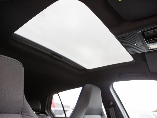 Volkswagen Golf VIII 1.4 HYBRID GTE PANO AHK CAM ACC LM18